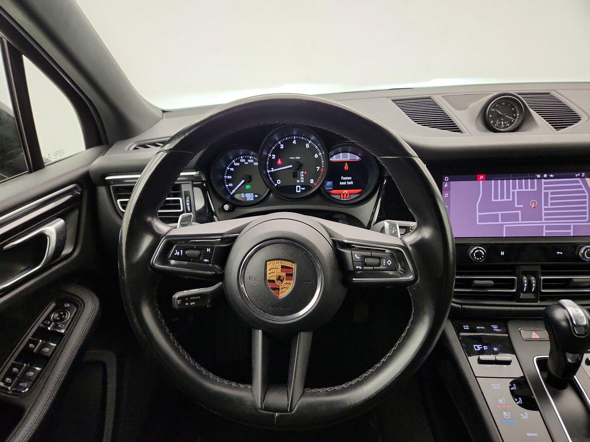 Thumbnail: 2022 Porsche Macan - 10