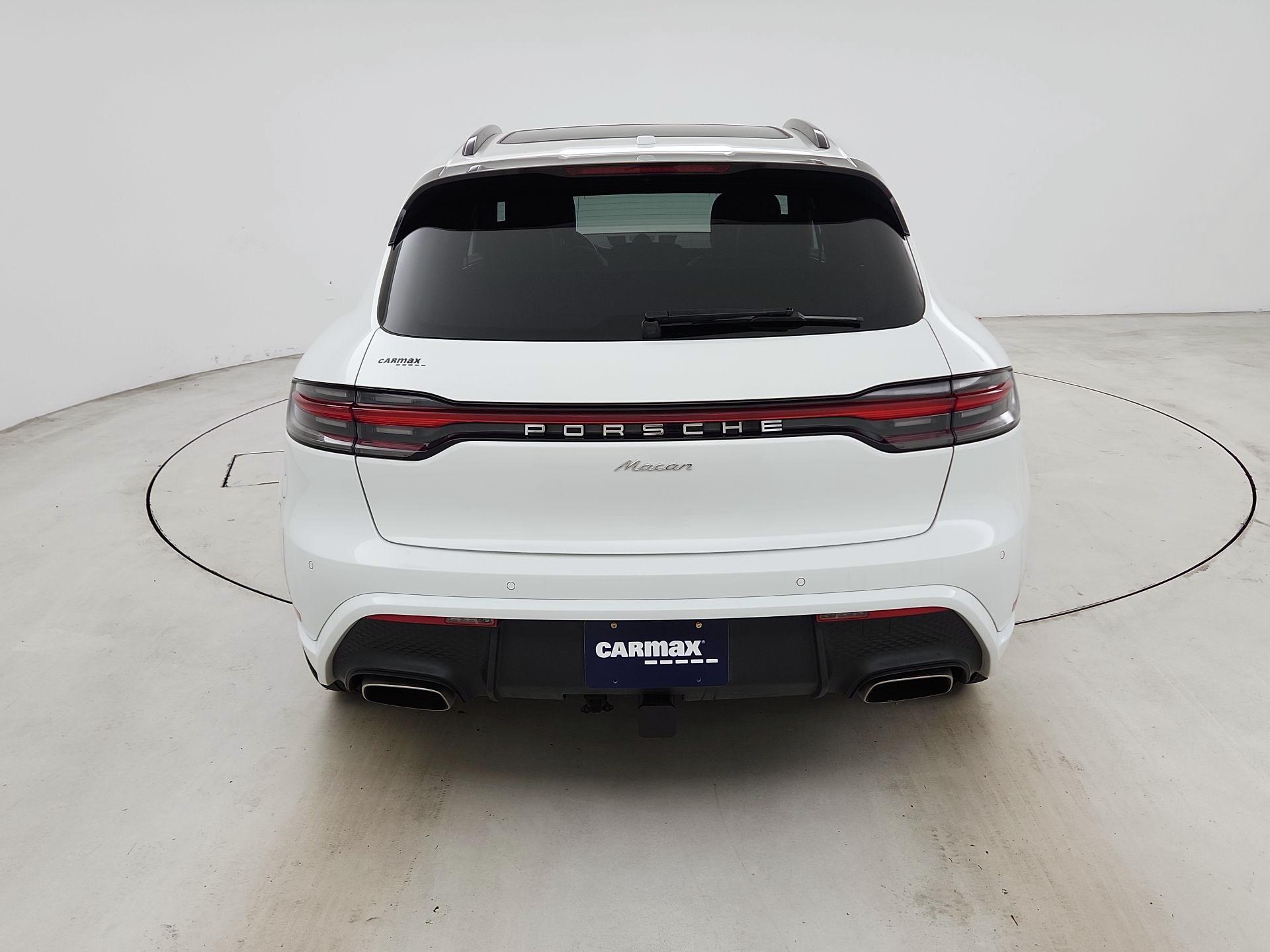 Thumbnail: 2023 Porsche Macan - 6