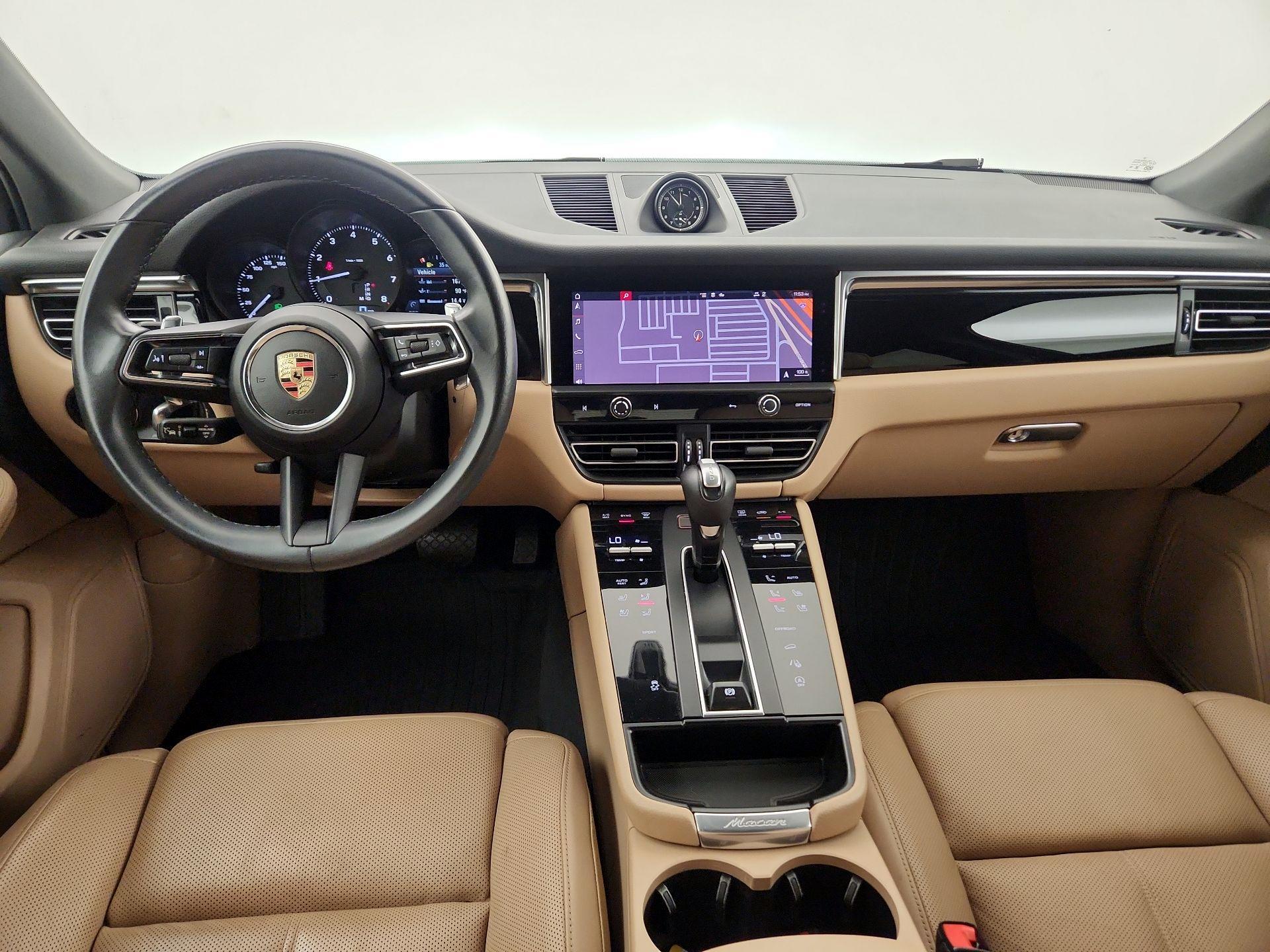 Thumbnail: 2023 Porsche Macan - 8