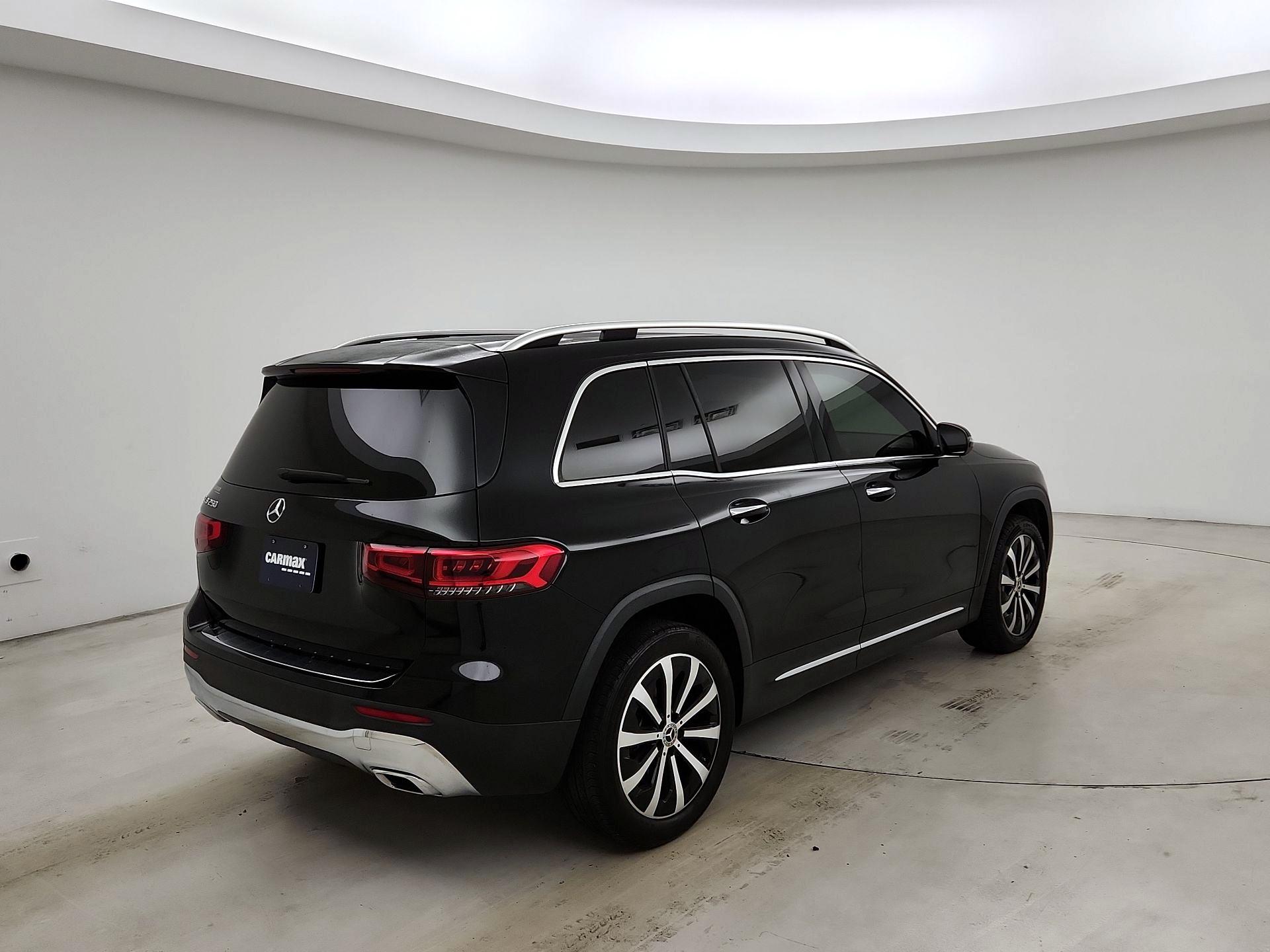 Thumbnail: 2022 Mercedes-Benz GLB - 5