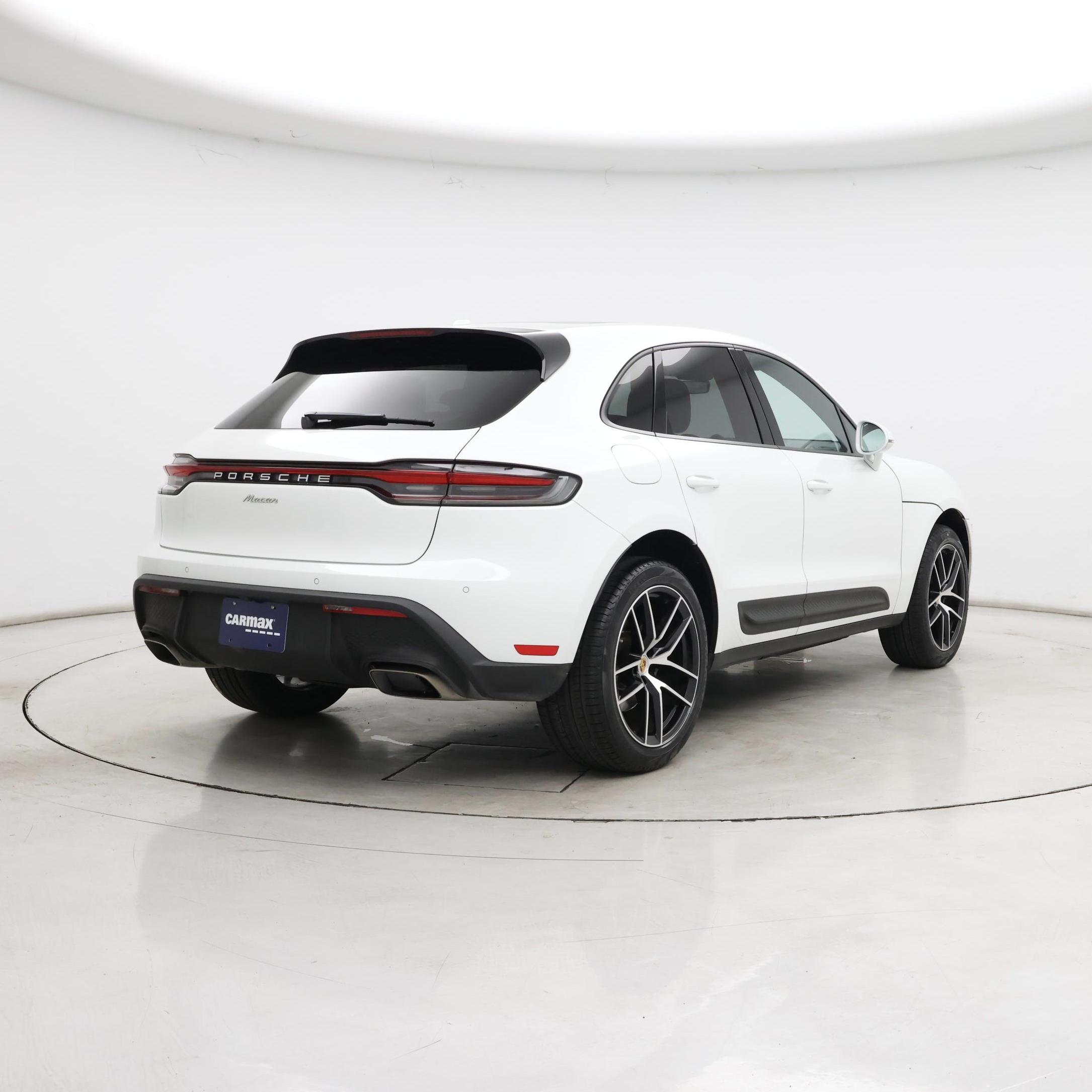 Thumbnail: 2022 Porsche Macan - 8