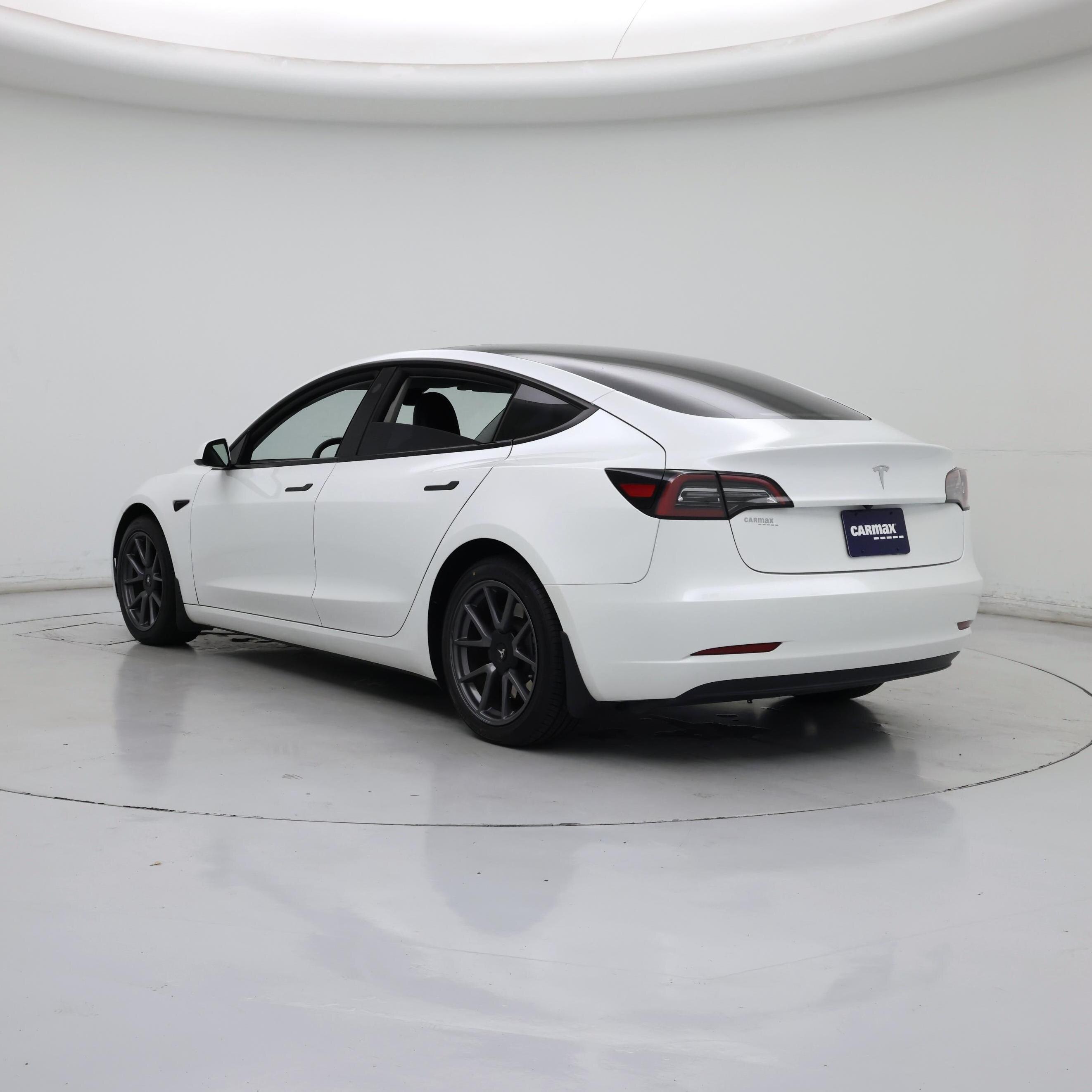 Thumbnail: 2023 Tesla Model 3 - 2