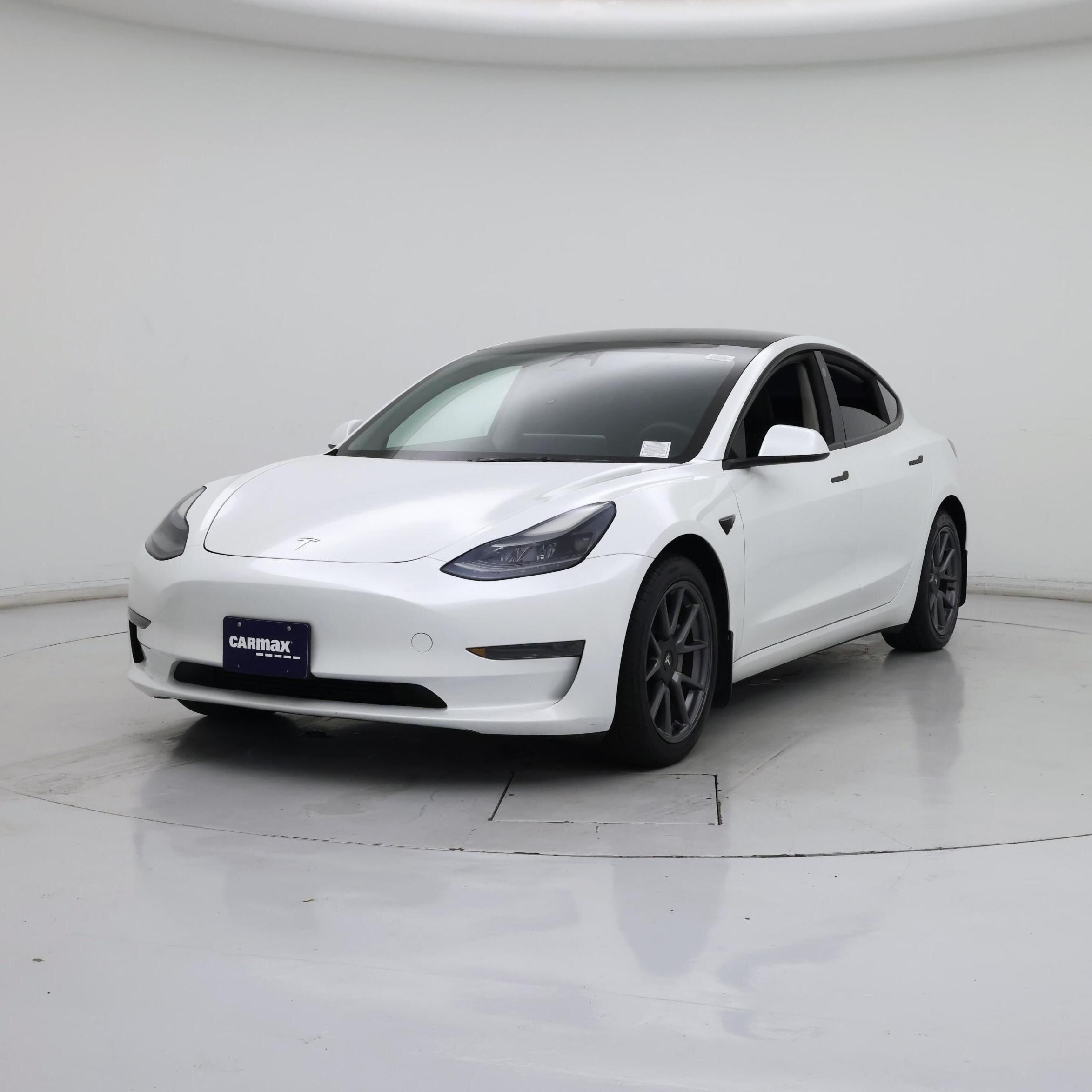 Thumbnail: 2023 Tesla Model 3 - 4