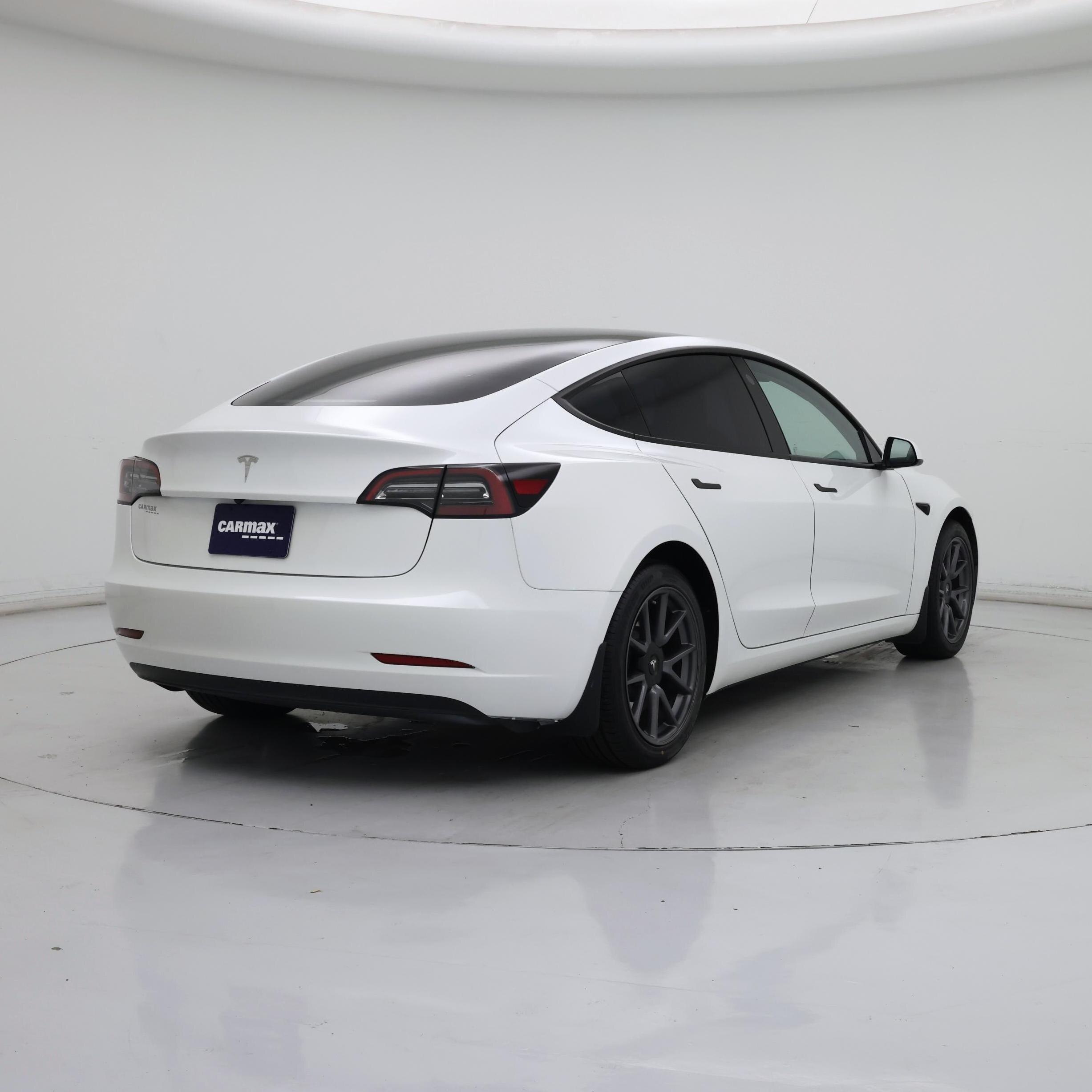 Thumbnail: 2023 Tesla Model 3 - 8
