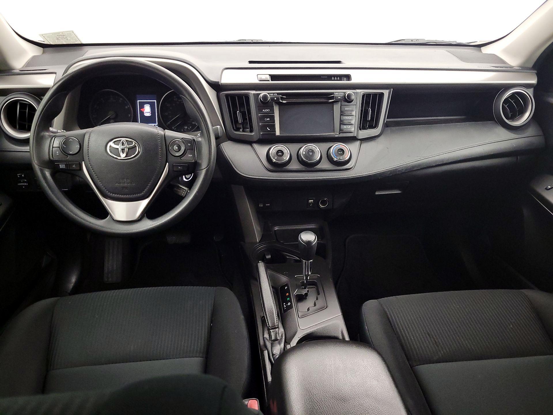 Thumbnail: 2017 Toyota RAV4 - 9