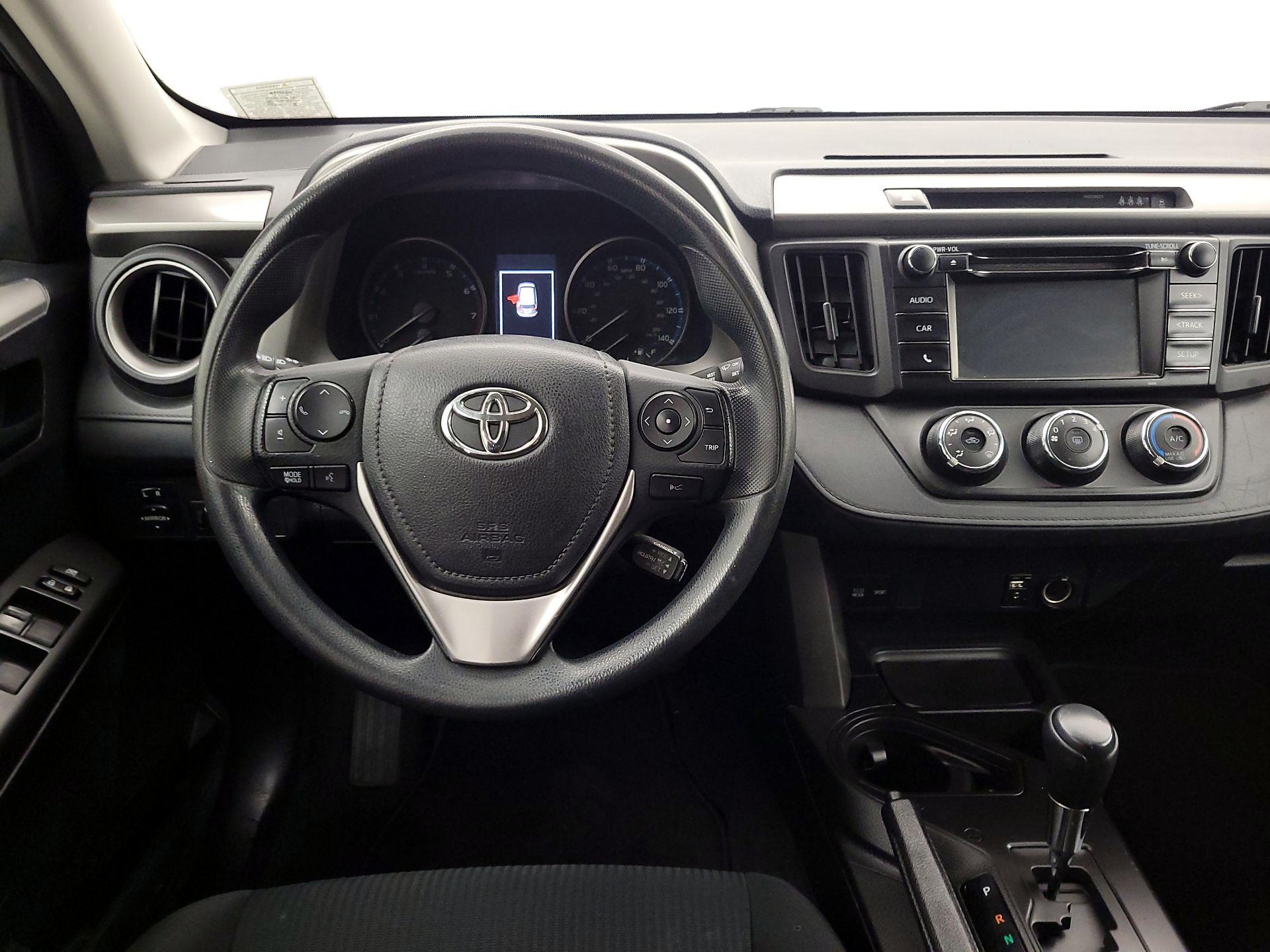 Thumbnail: 2017 Toyota RAV4 - 10