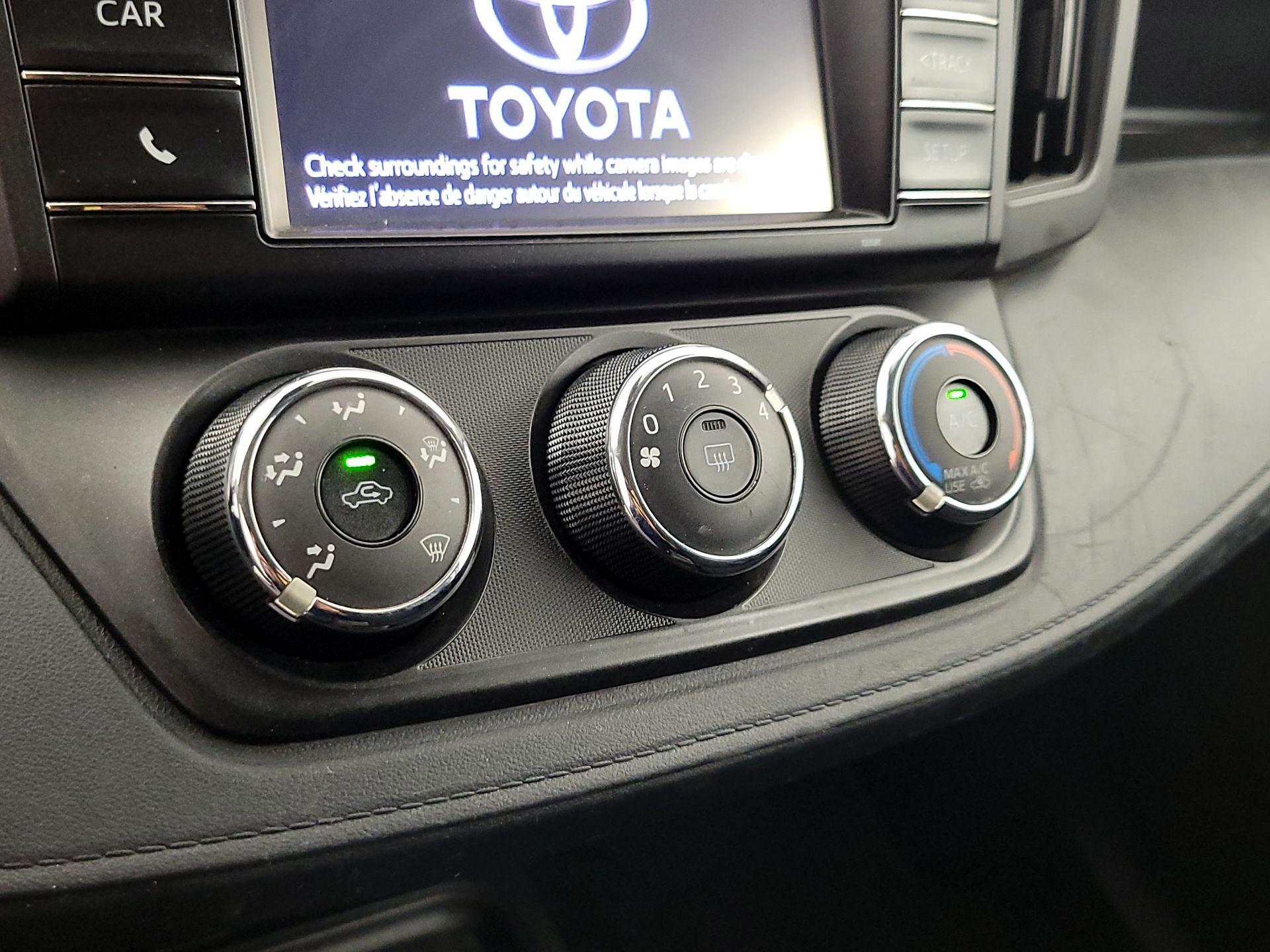Thumbnail: 2017 Toyota RAV4 - 16