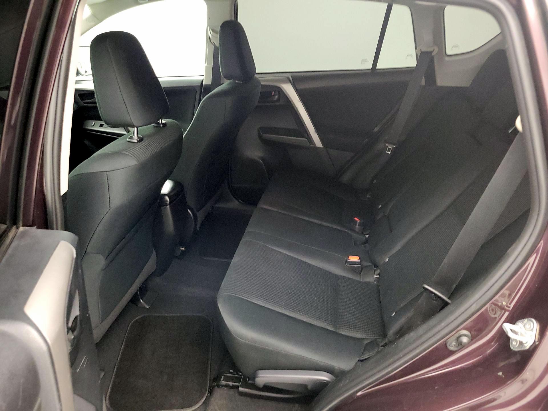 Thumbnail: 2017 Toyota RAV4 - 18