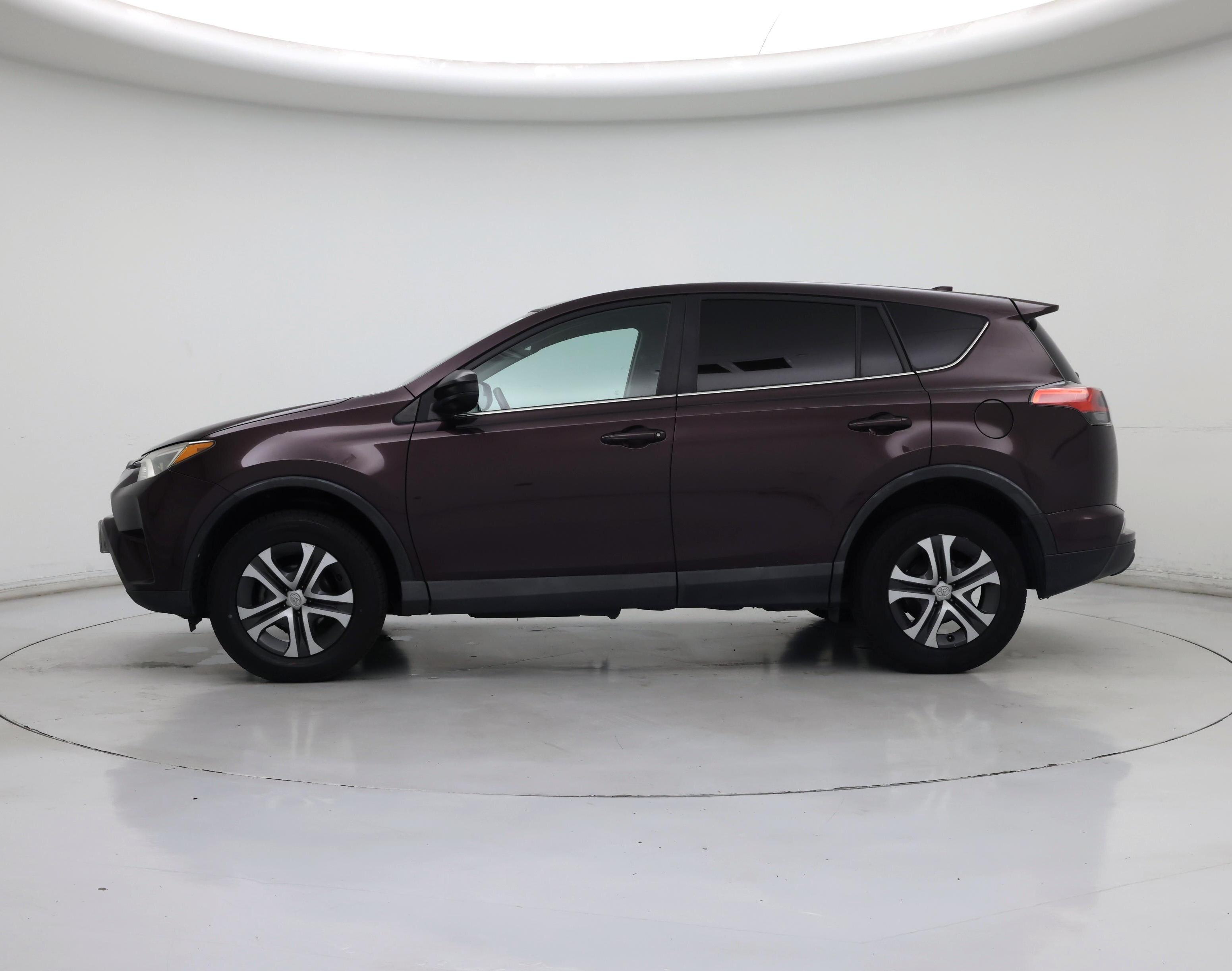 Thumbnail: 2017 Toyota RAV4 - 3