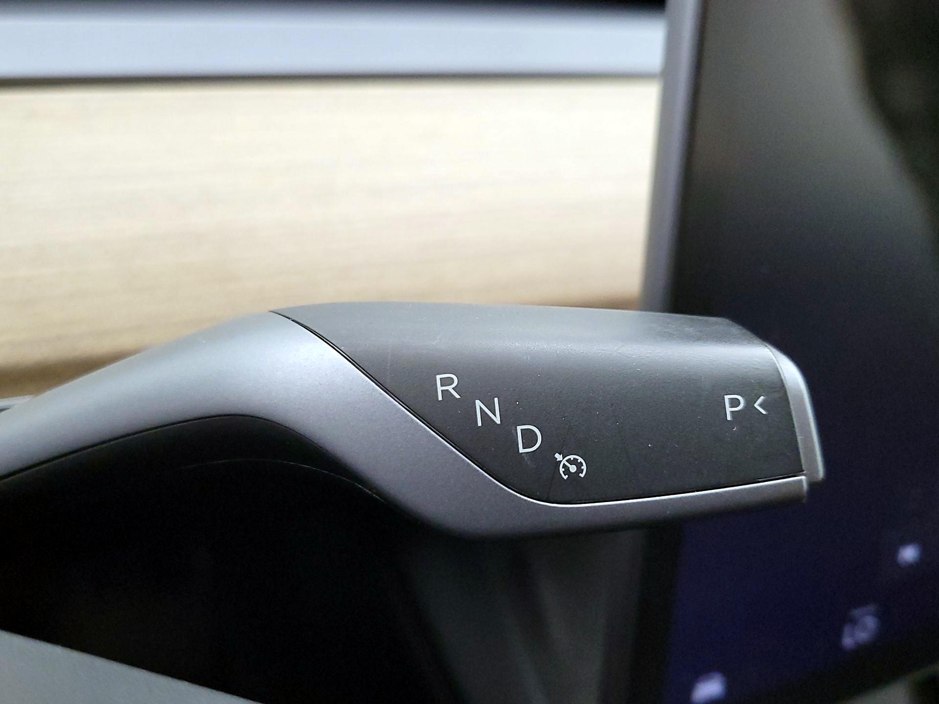 Thumbnail: 2022 Tesla Model 3 - 17