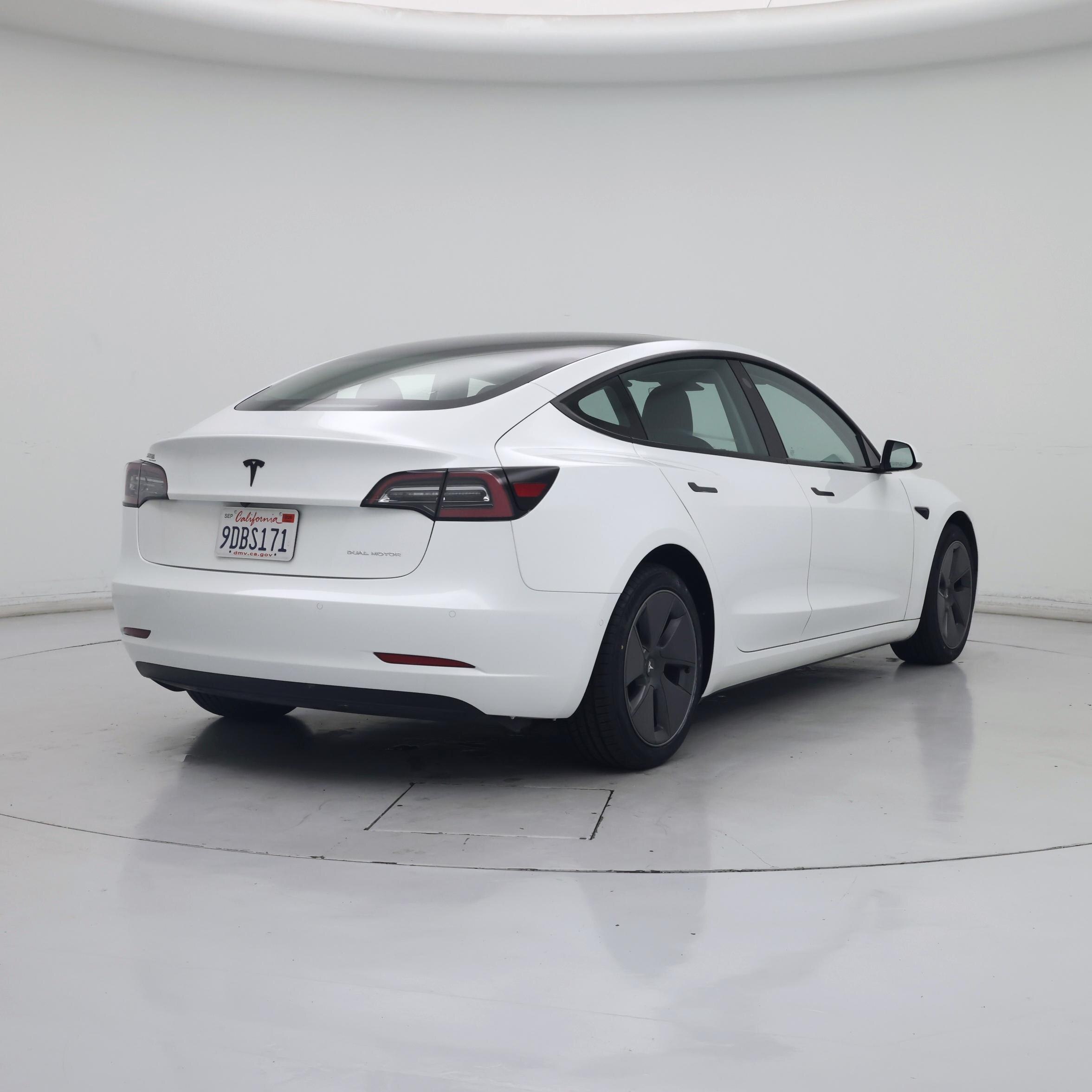 Thumbnail: 2022 Tesla Model 3 - 8