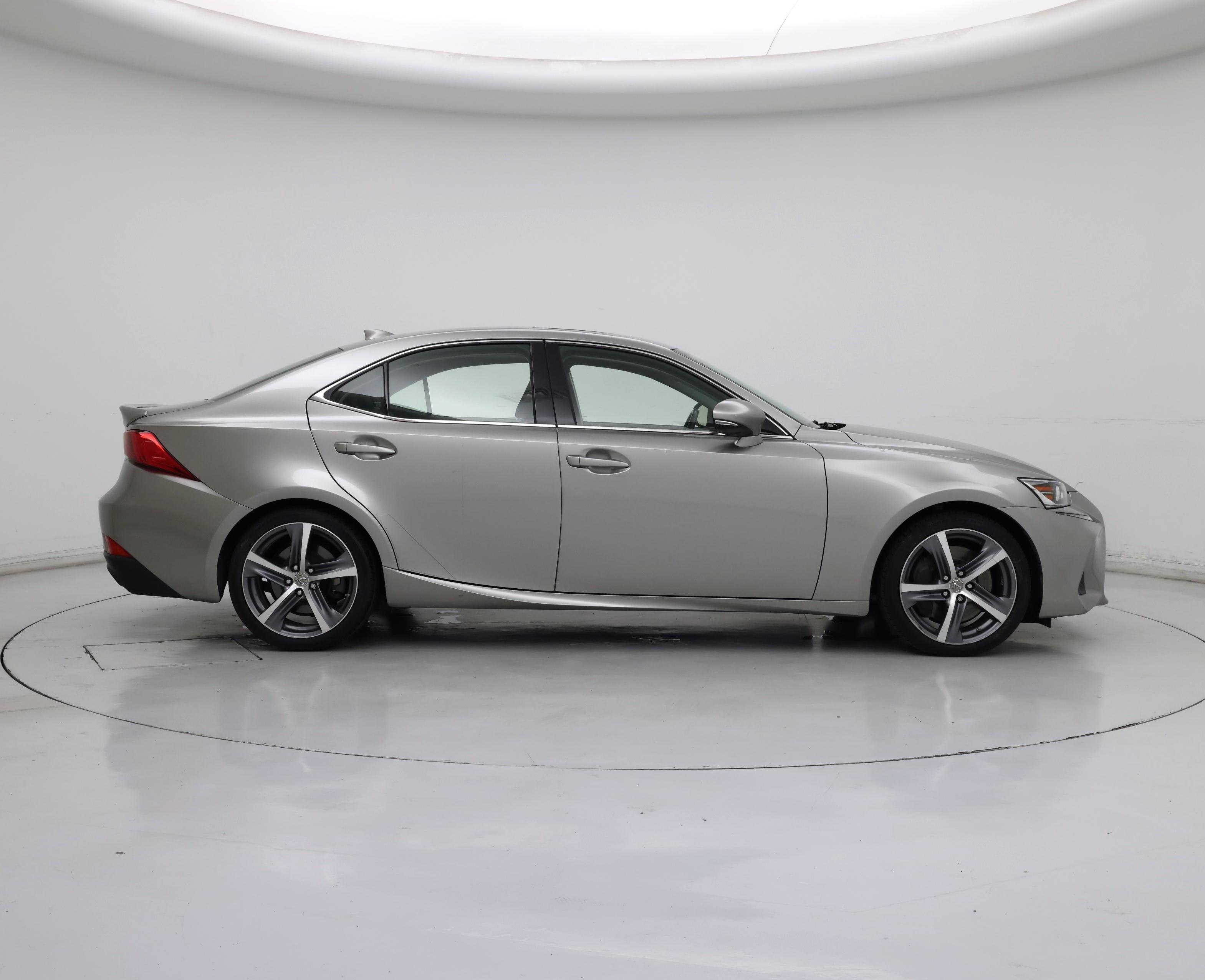 Thumbnail: 2018 Lexus IS - 7