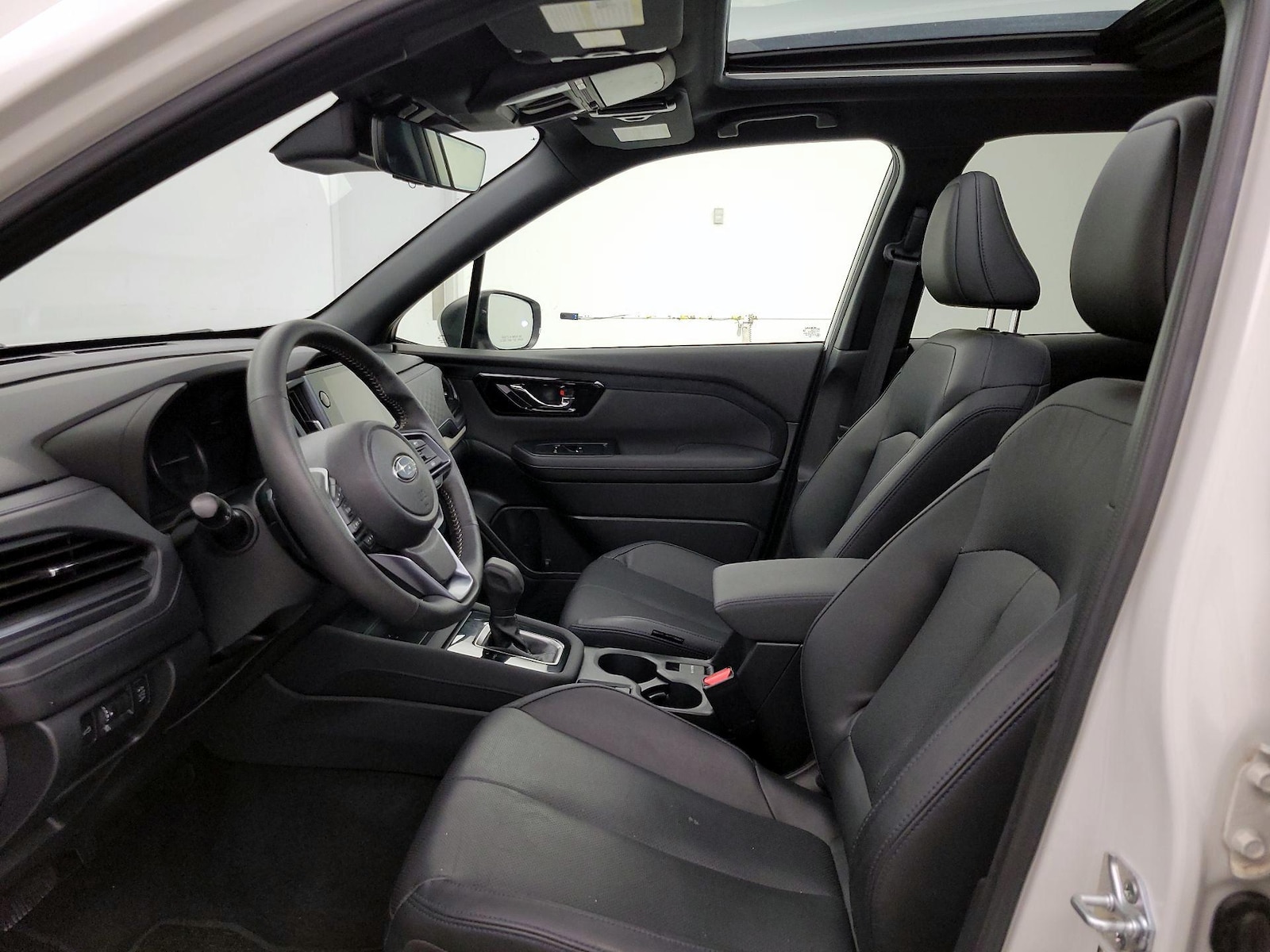 2025 Subaru Forester Limited - Photo 12