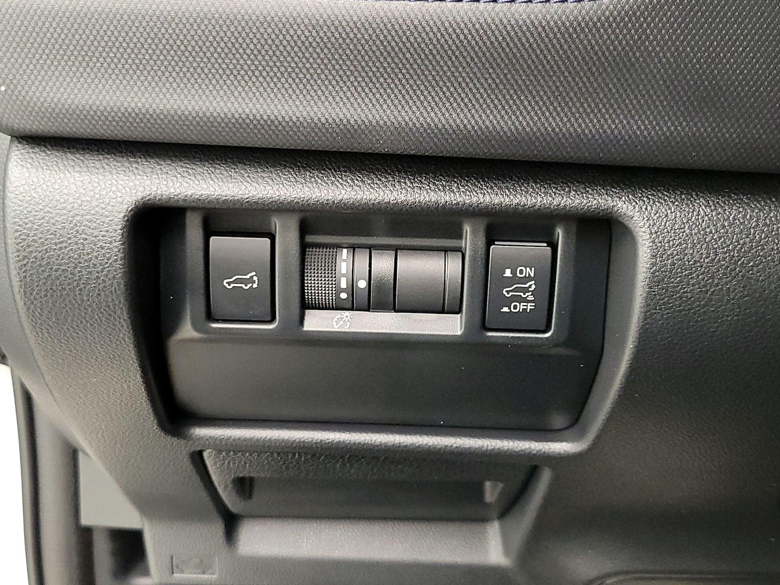 2025 Subaru Forester Limited - Photo 14
