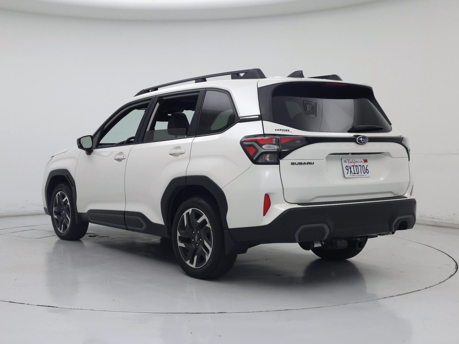 2025 Subaru Forester Limited - Photo 3