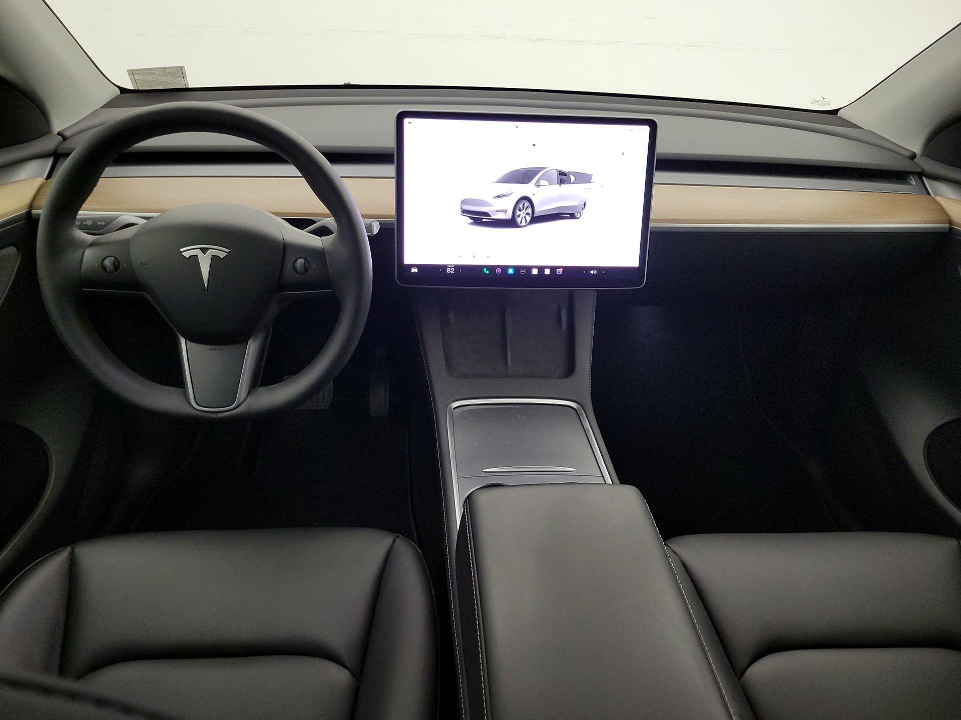 Thumbnail: 2023 Tesla Model Y - 9