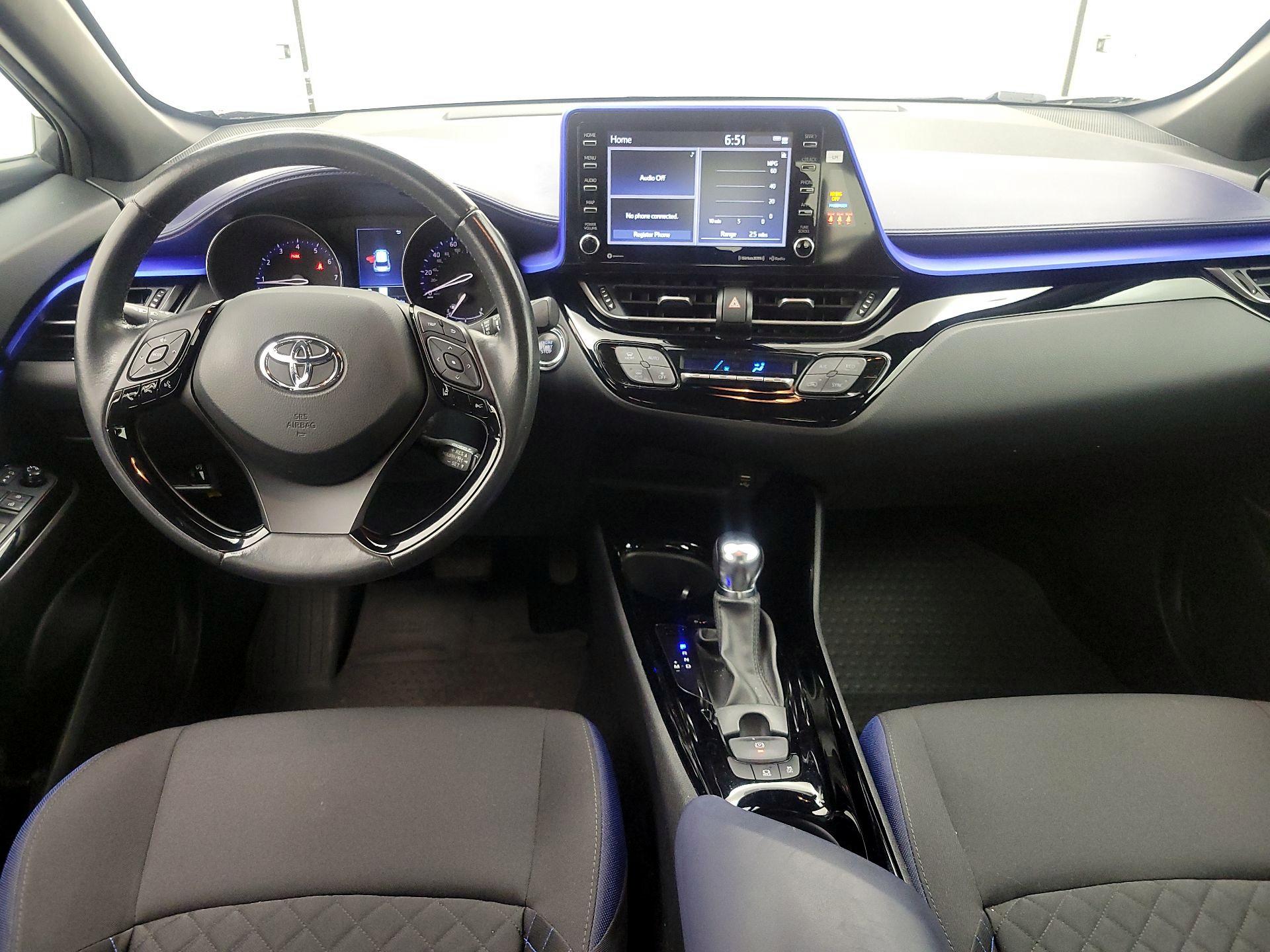 Thumbnail: 2022 Toyota C-HR - 9