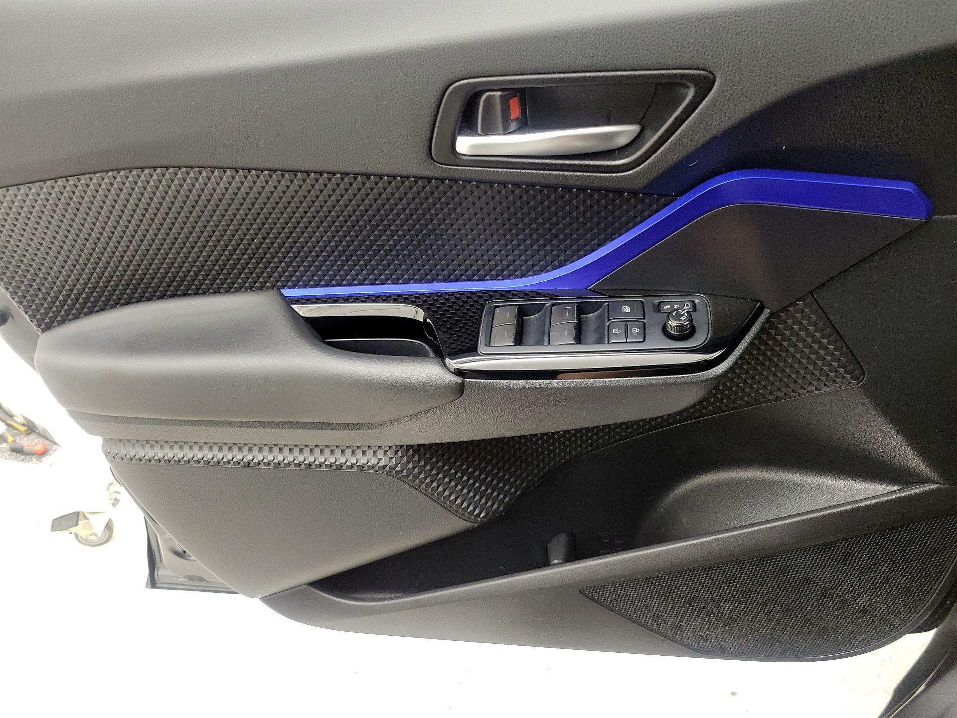 Thumbnail: 2022 Toyota C-HR - 12