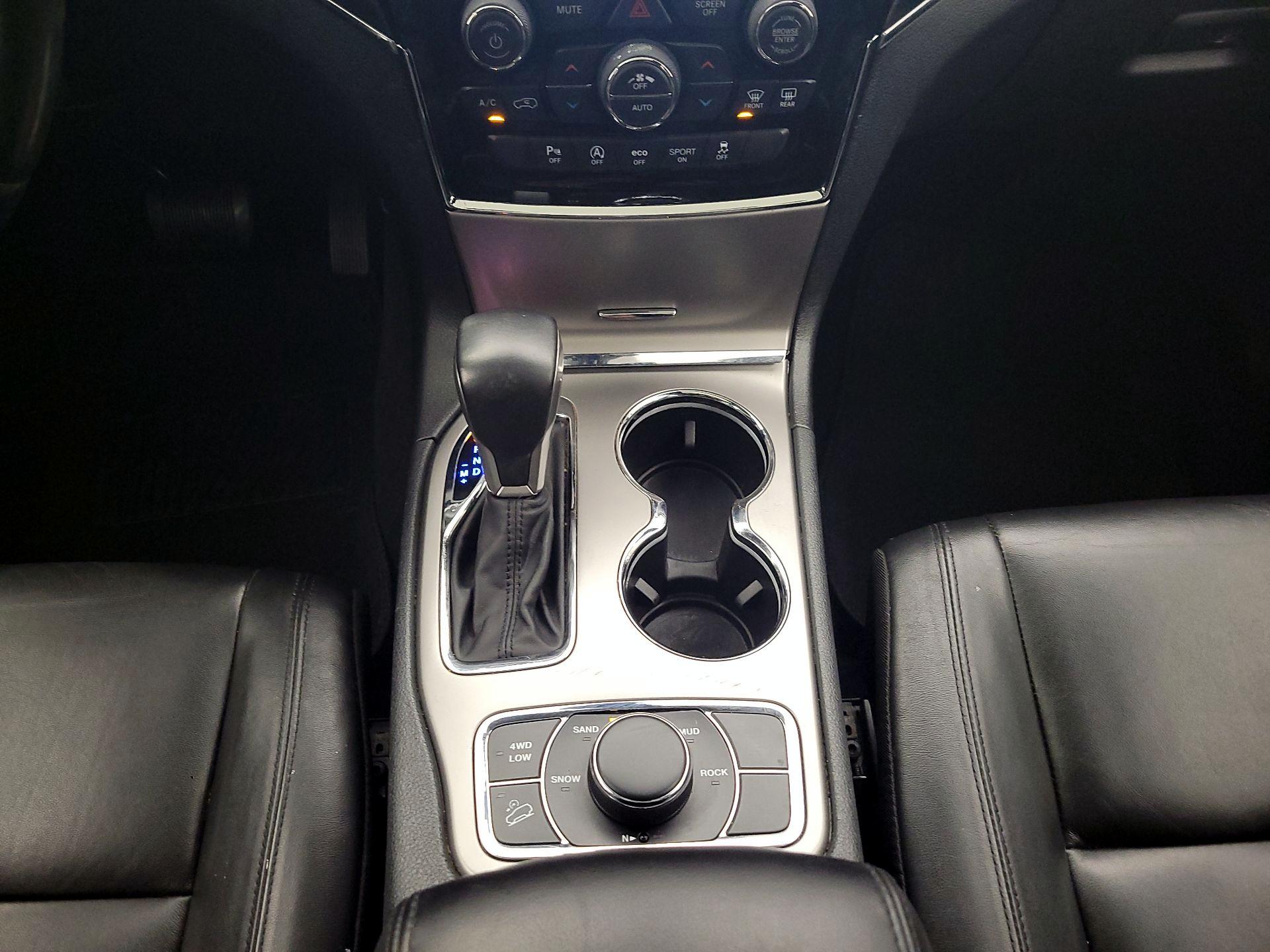 Thumbnail: 2019 Jeep Grand Cherokee - 18