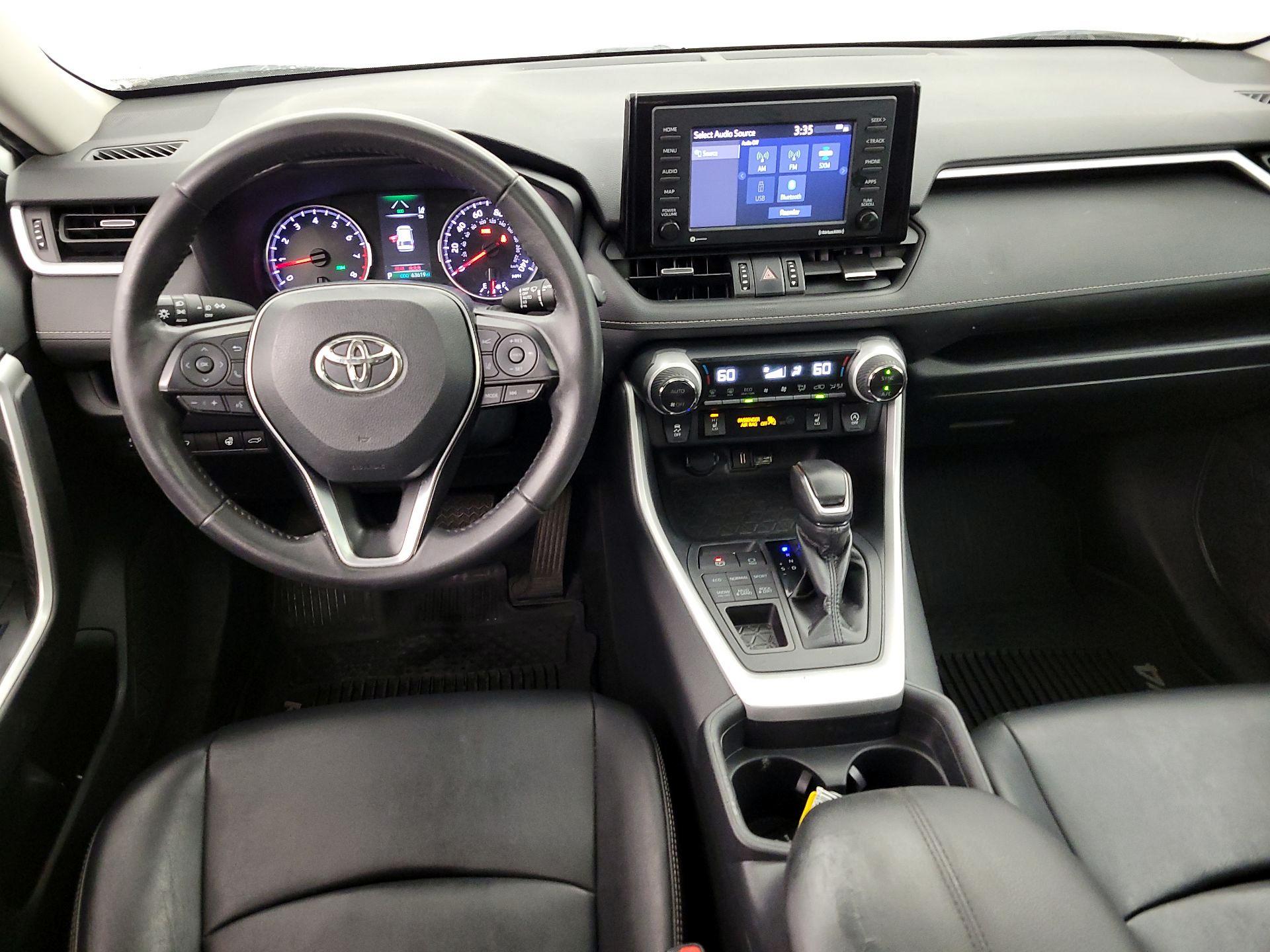 Thumbnail: 2020 Toyota RAV4 - 9