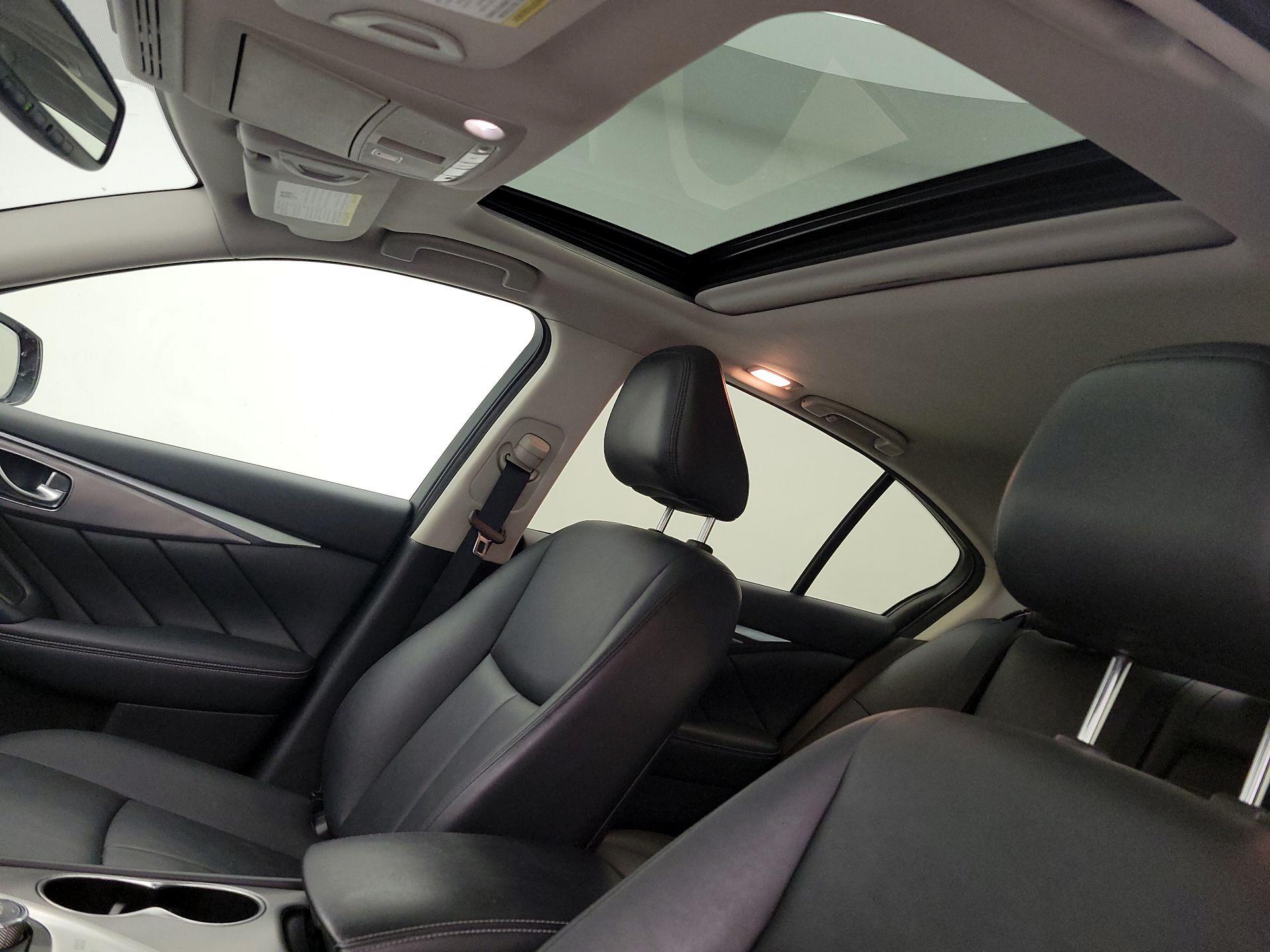 Thumbnail: 2016 INFINITI Q50 - 20