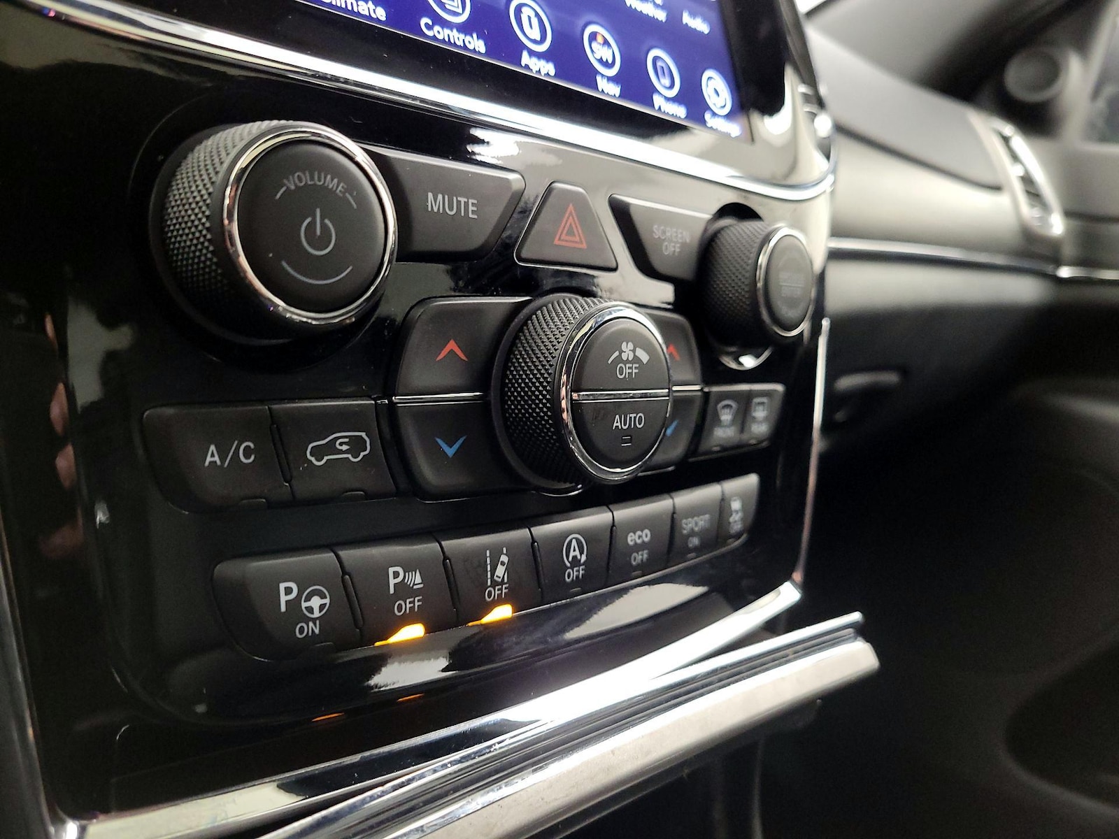 2020 Jeep Grand Cherokee Limited - Photo 18