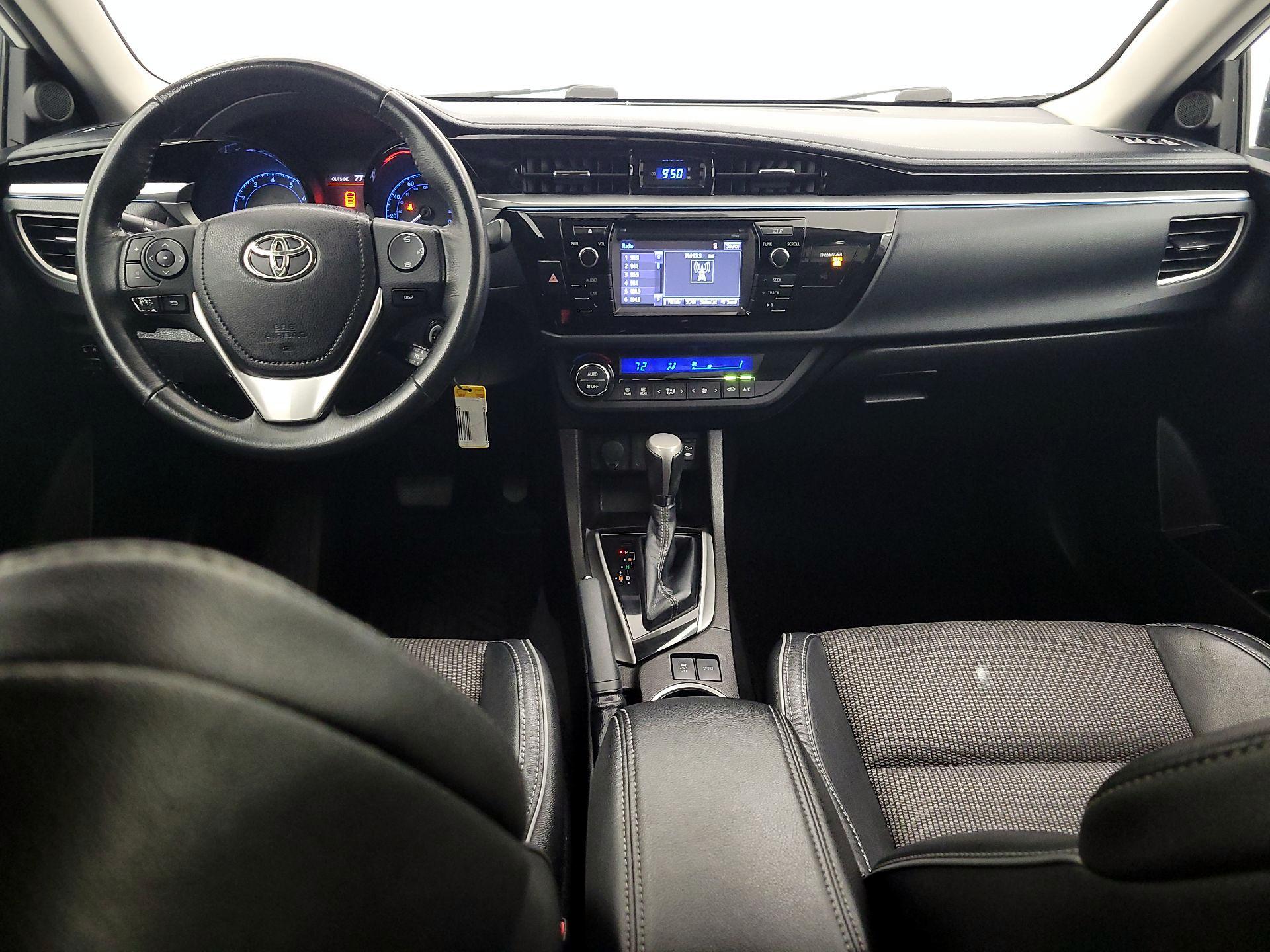Thumbnail: 2015 Toyota Corolla - 9