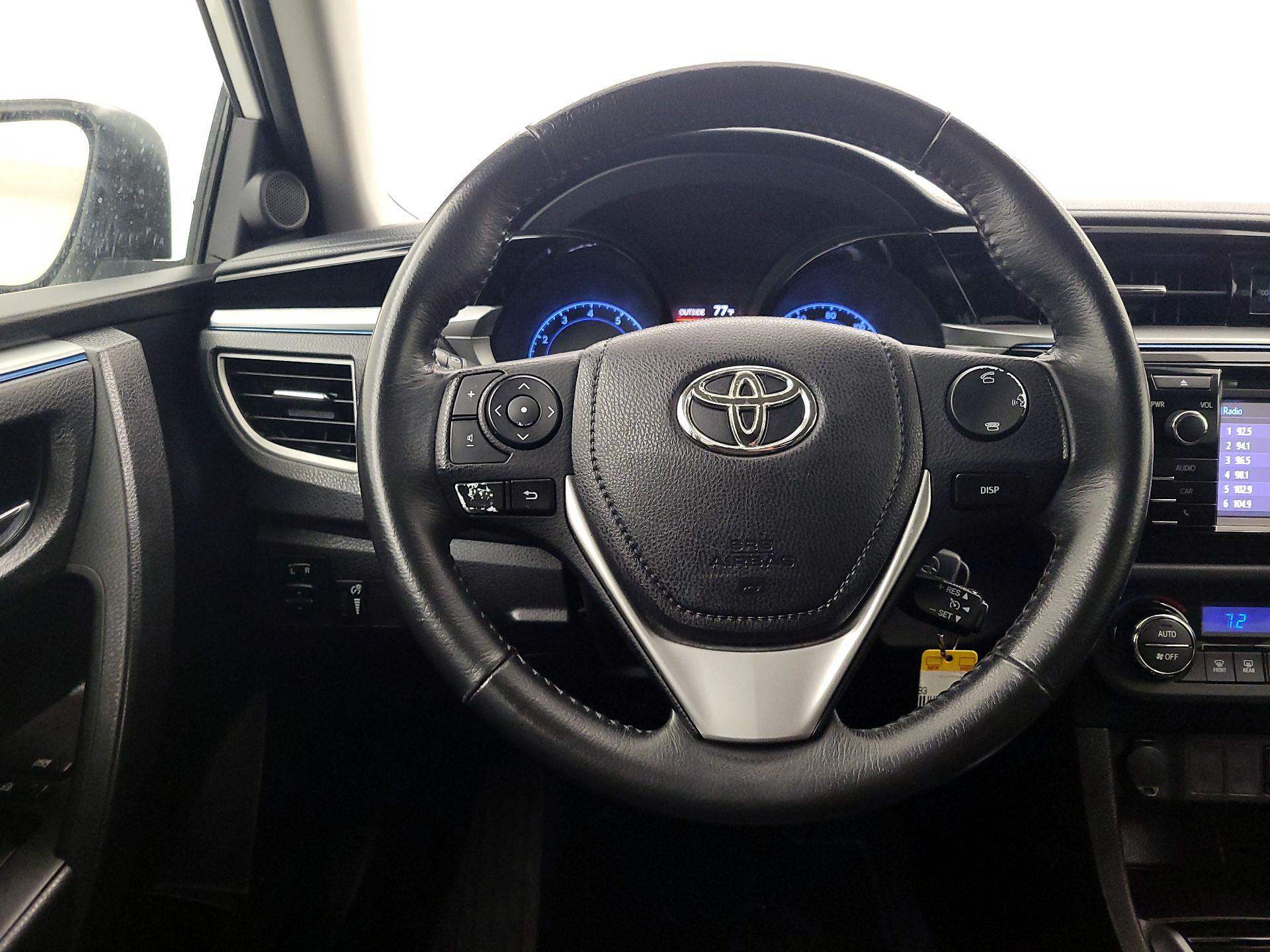 Thumbnail: 2015 Toyota Corolla - 10