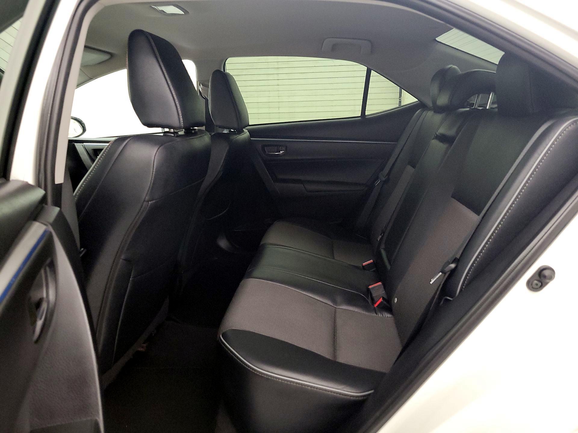 Thumbnail: 2015 Toyota Corolla - 19