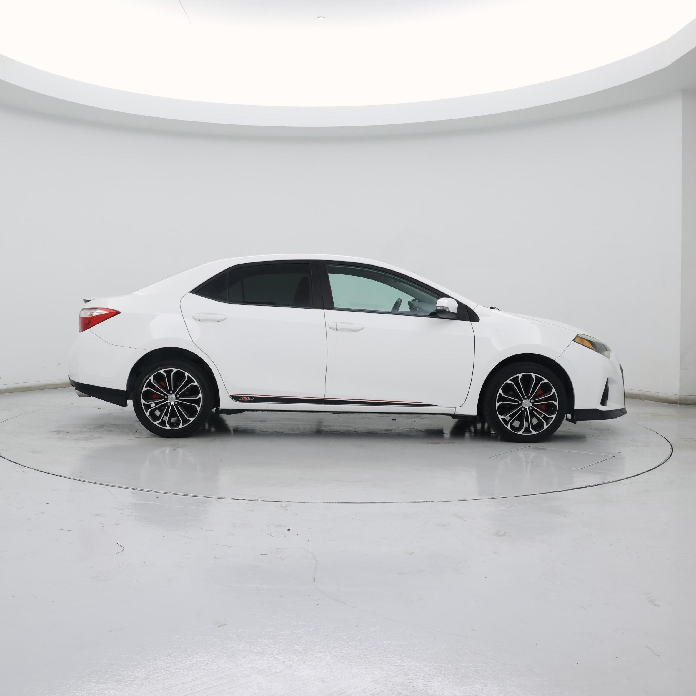 Thumbnail: 2015 Toyota Corolla - 7