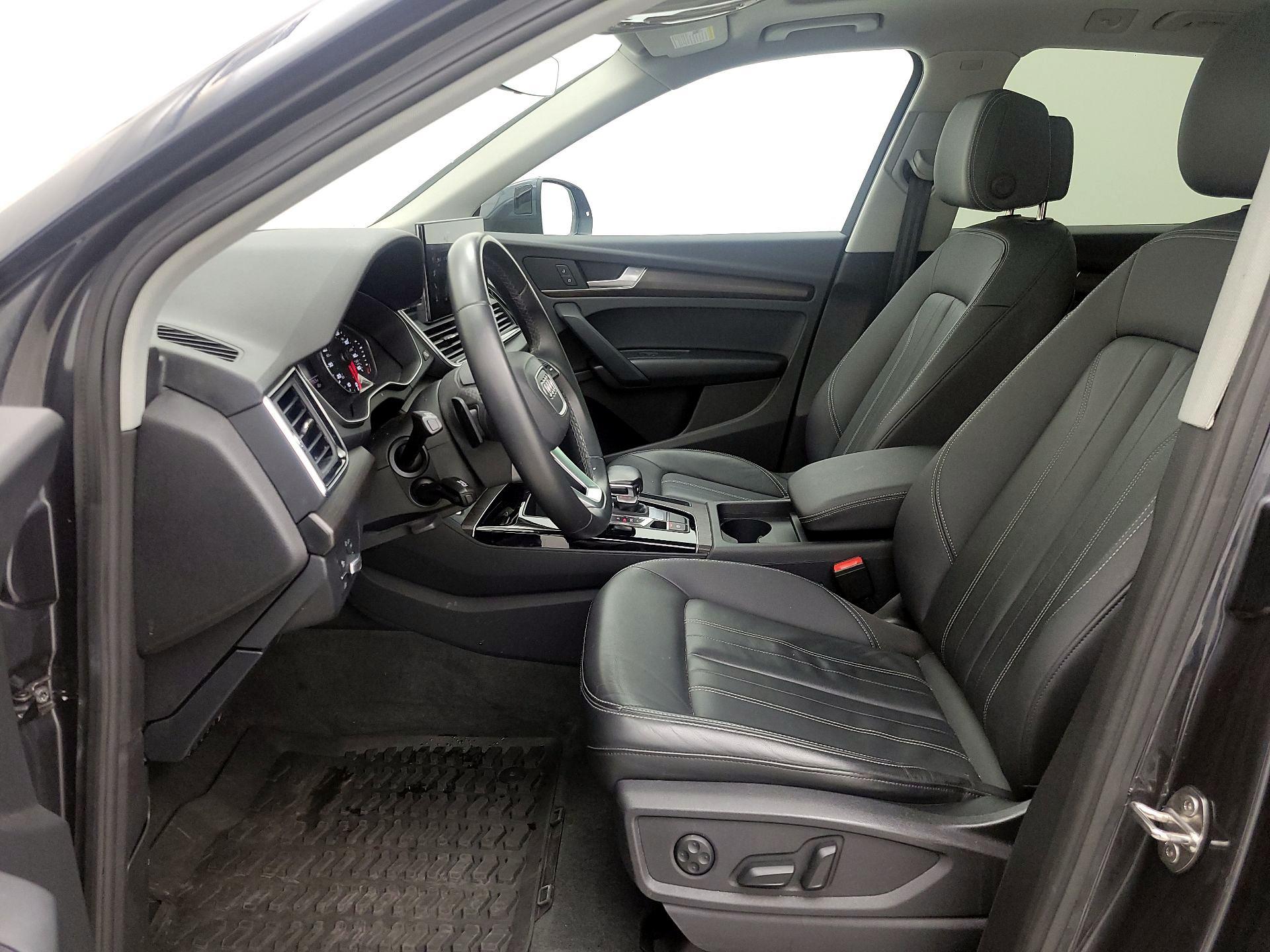 Thumbnail: 2023 Audi Q5 - 11