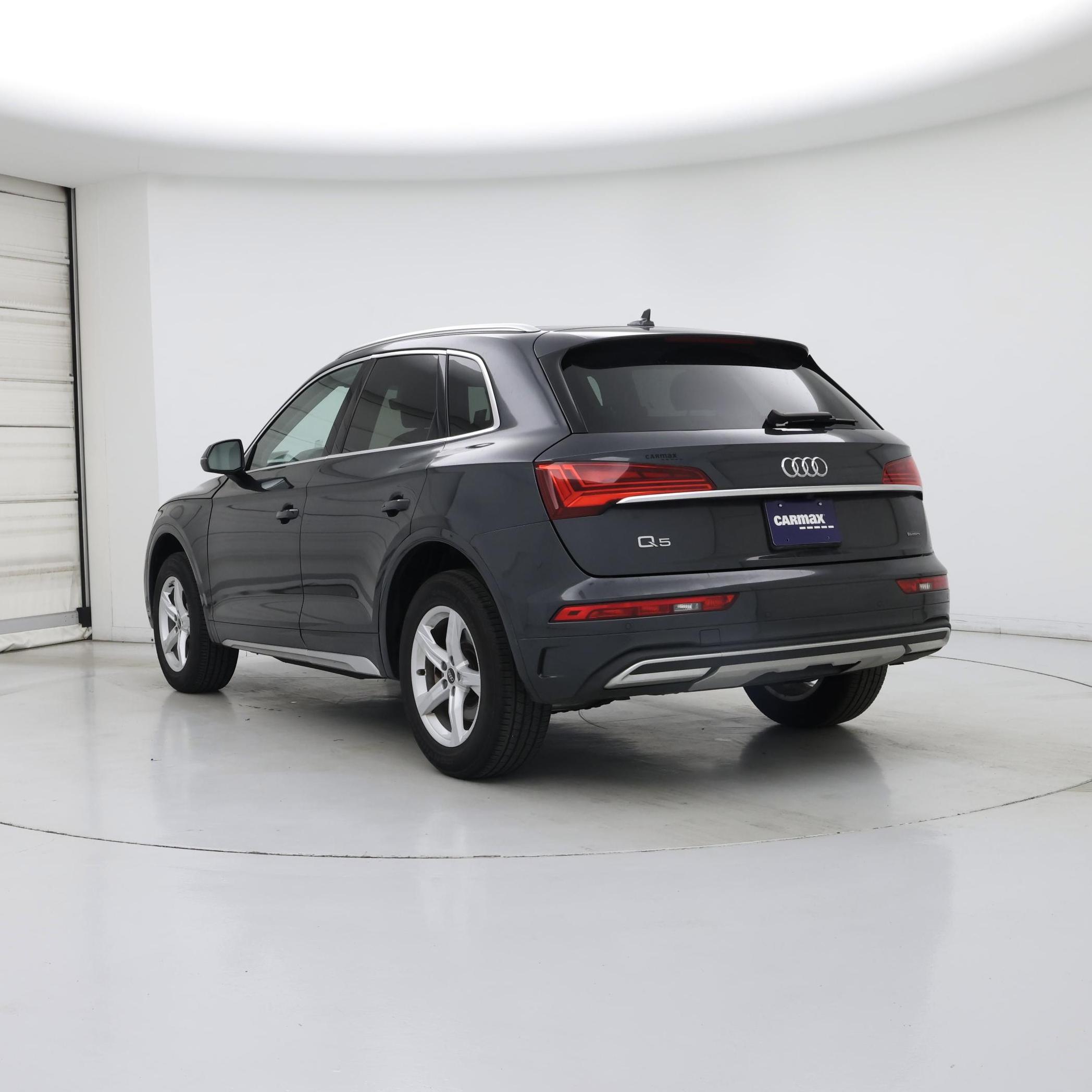 Thumbnail: 2023 Audi Q5 - 2