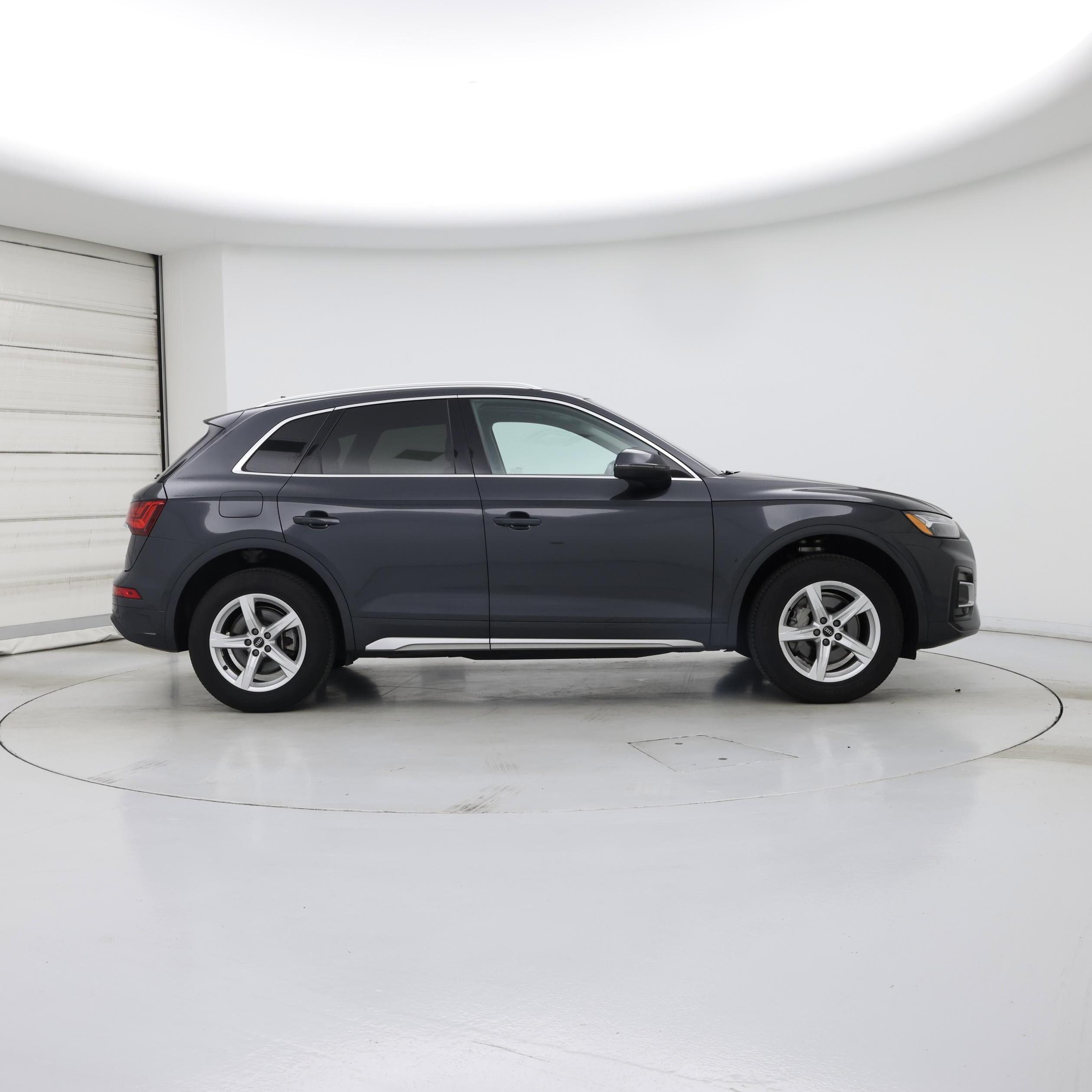 Thumbnail: 2023 Audi Q5 - 7
