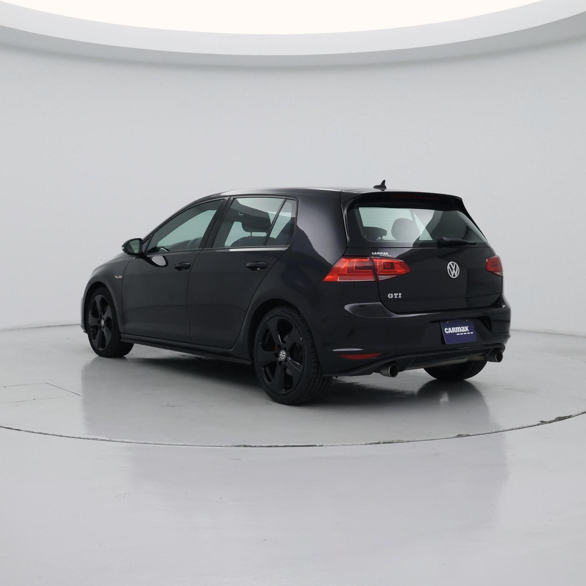 Thumbnail: 2017 Volkswagen Golf - 2