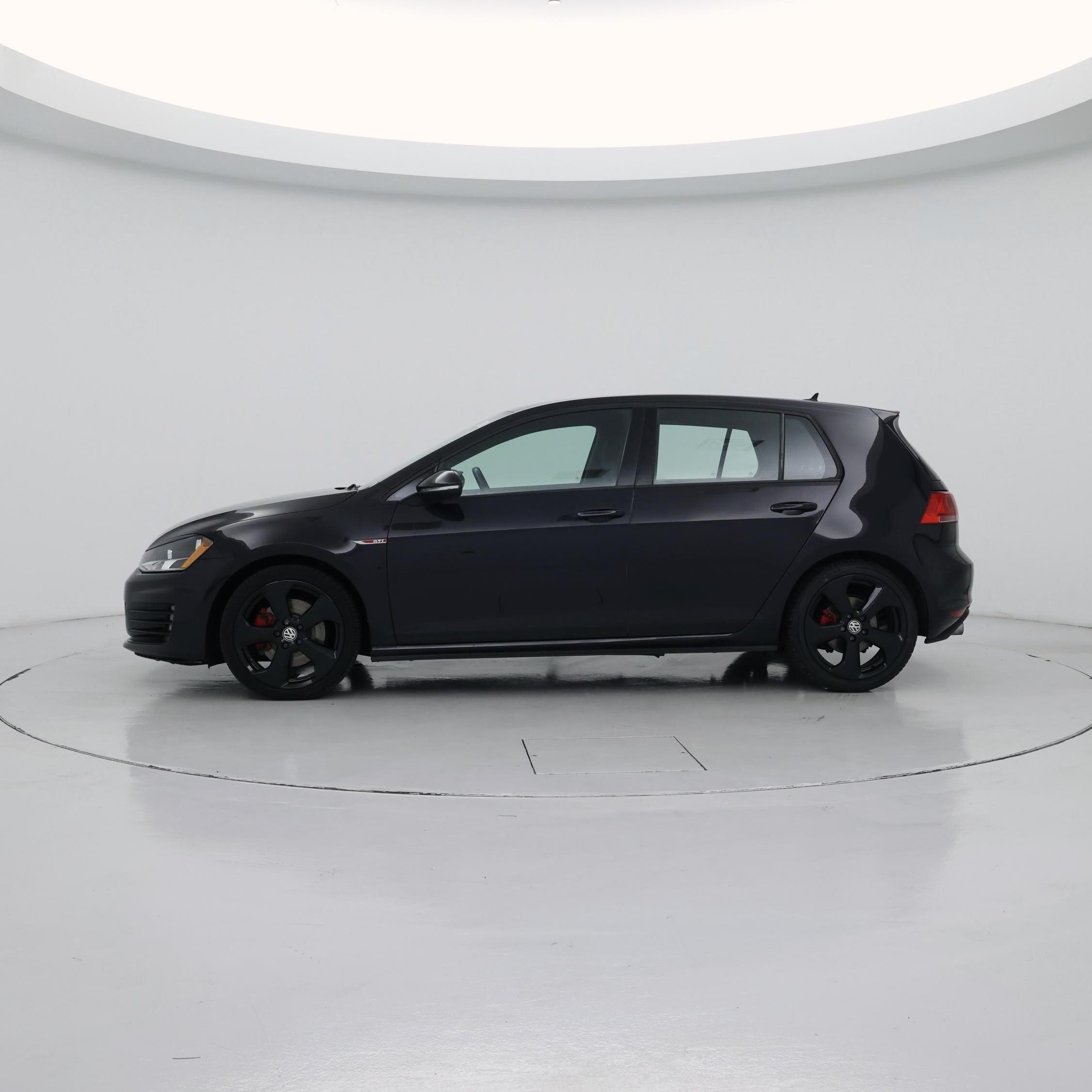 Thumbnail: 2017 Volkswagen Golf - 3