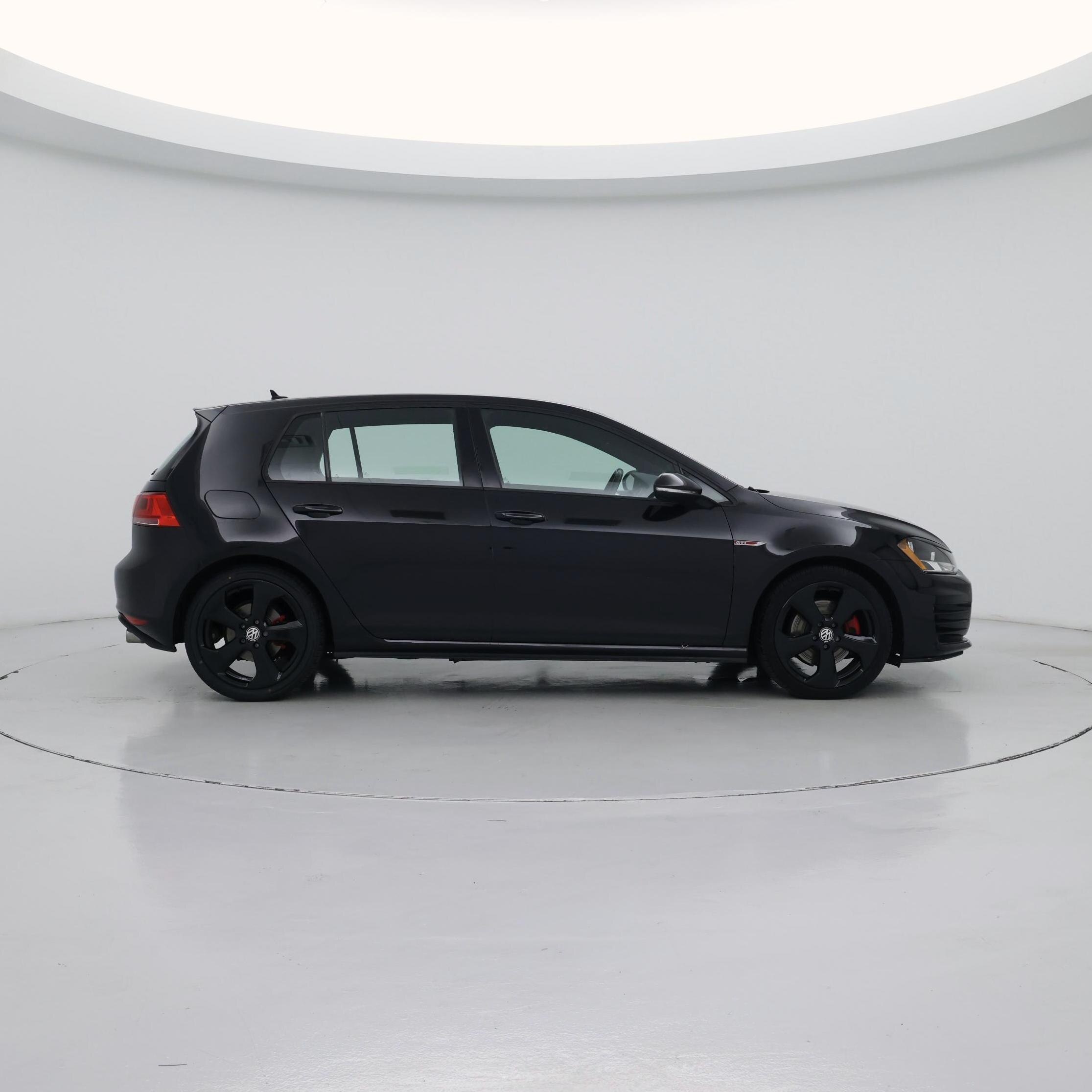 Thumbnail: 2017 Volkswagen Golf - 7