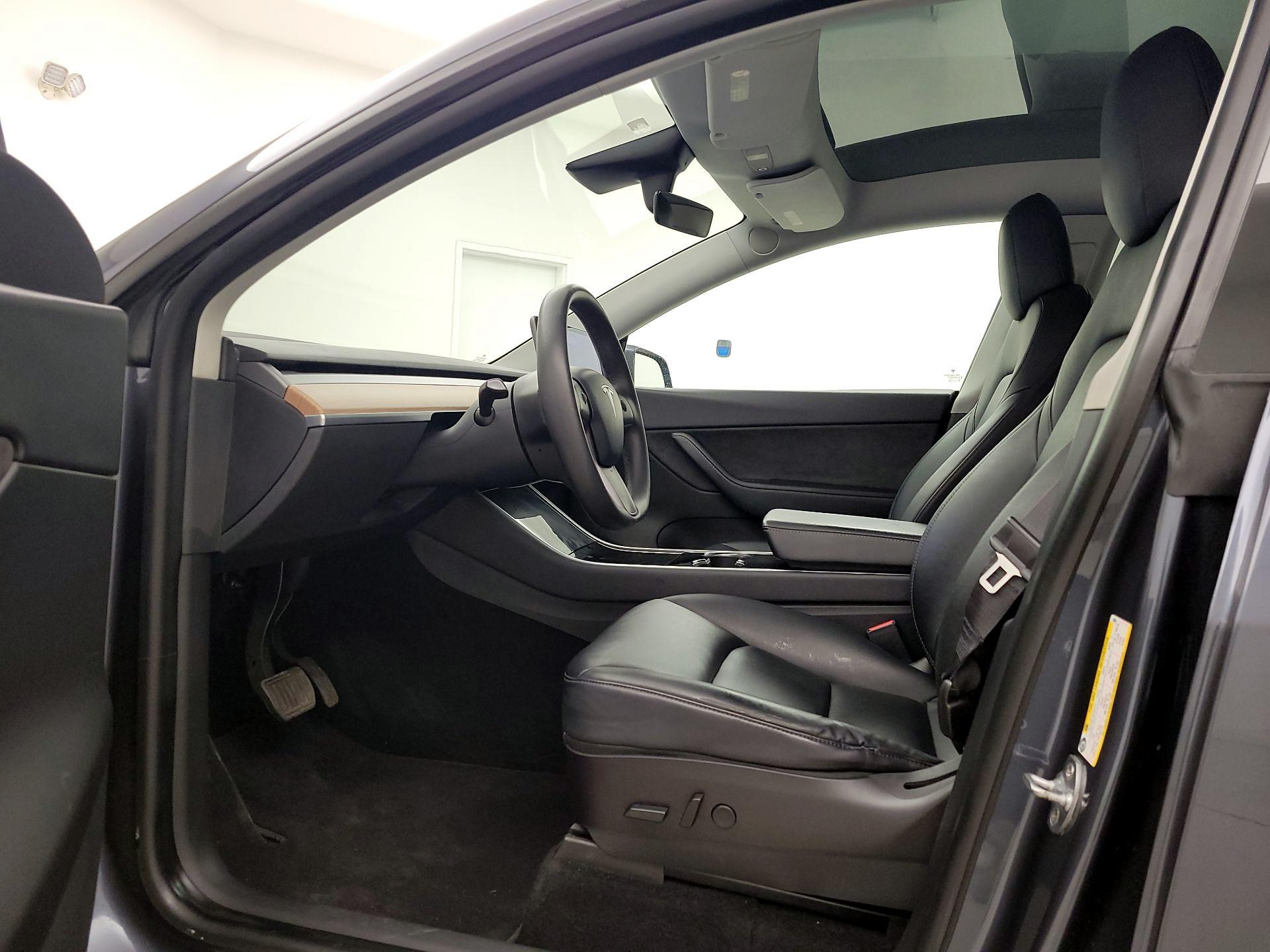 Thumbnail: 2020 Tesla Model Y - 11