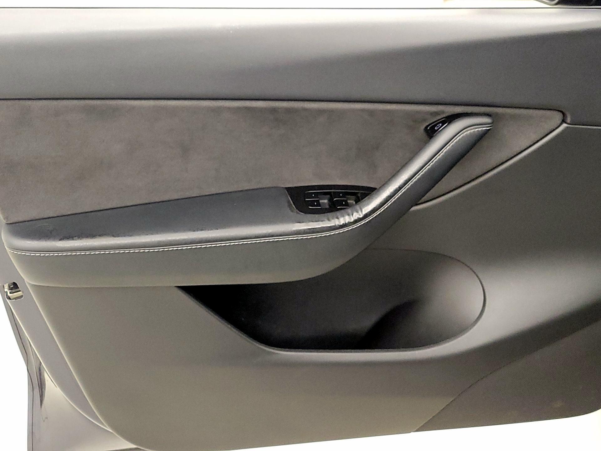 Thumbnail: 2020 Tesla Model Y - 12