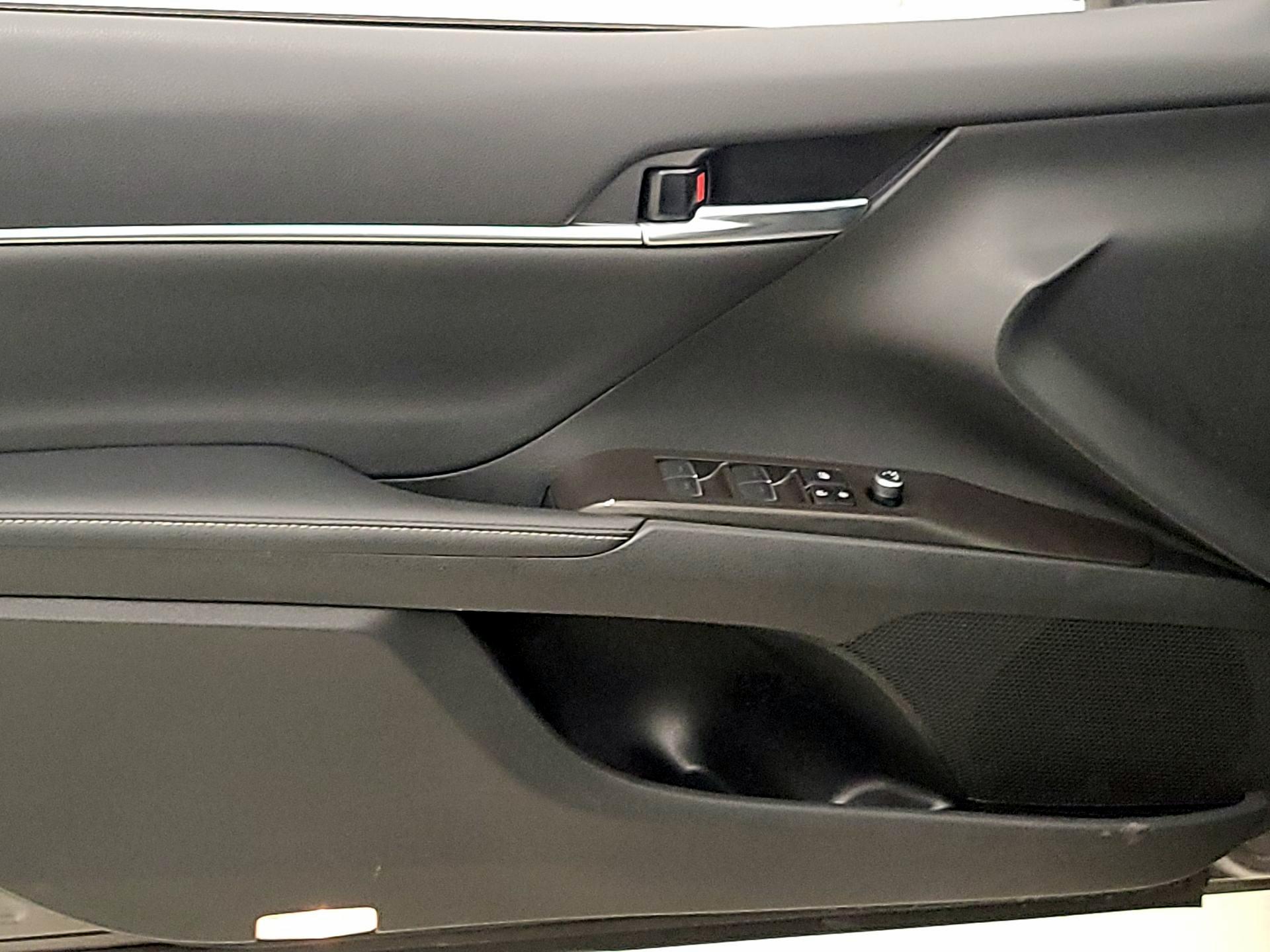 Thumbnail: 2024 Toyota Camry - 12