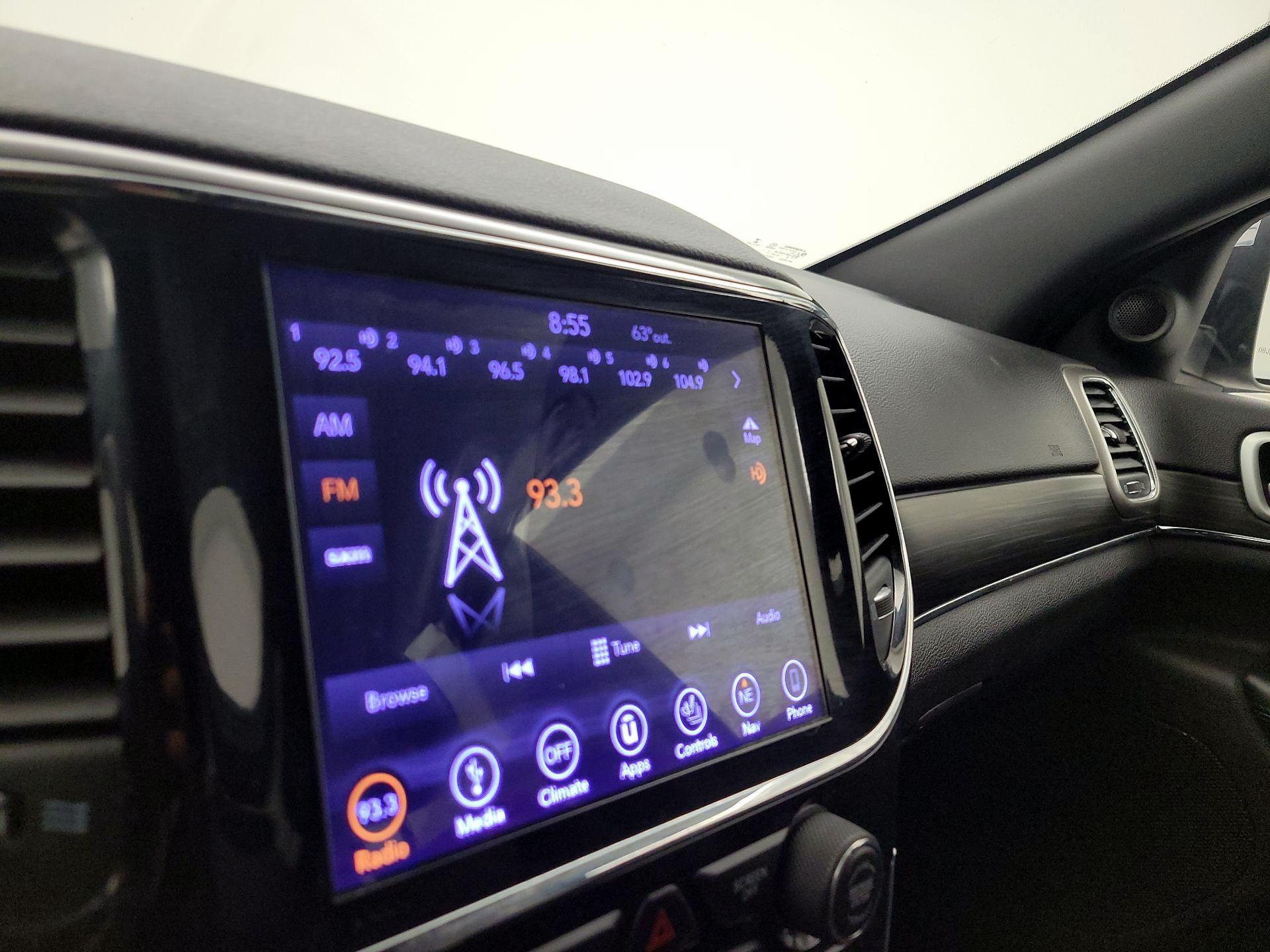 Thumbnail: 2019 Jeep Grand Cherokee - 16