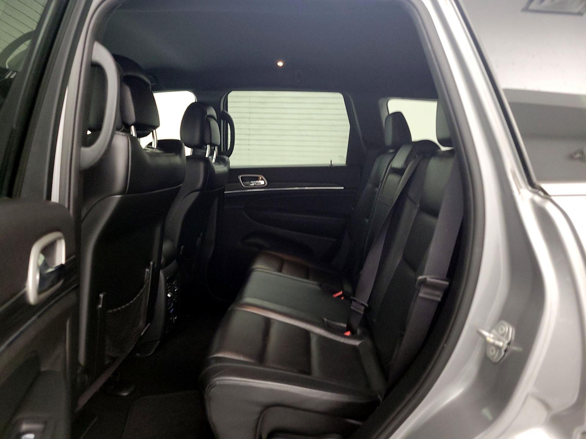 Thumbnail: 2019 Jeep Grand Cherokee - 20