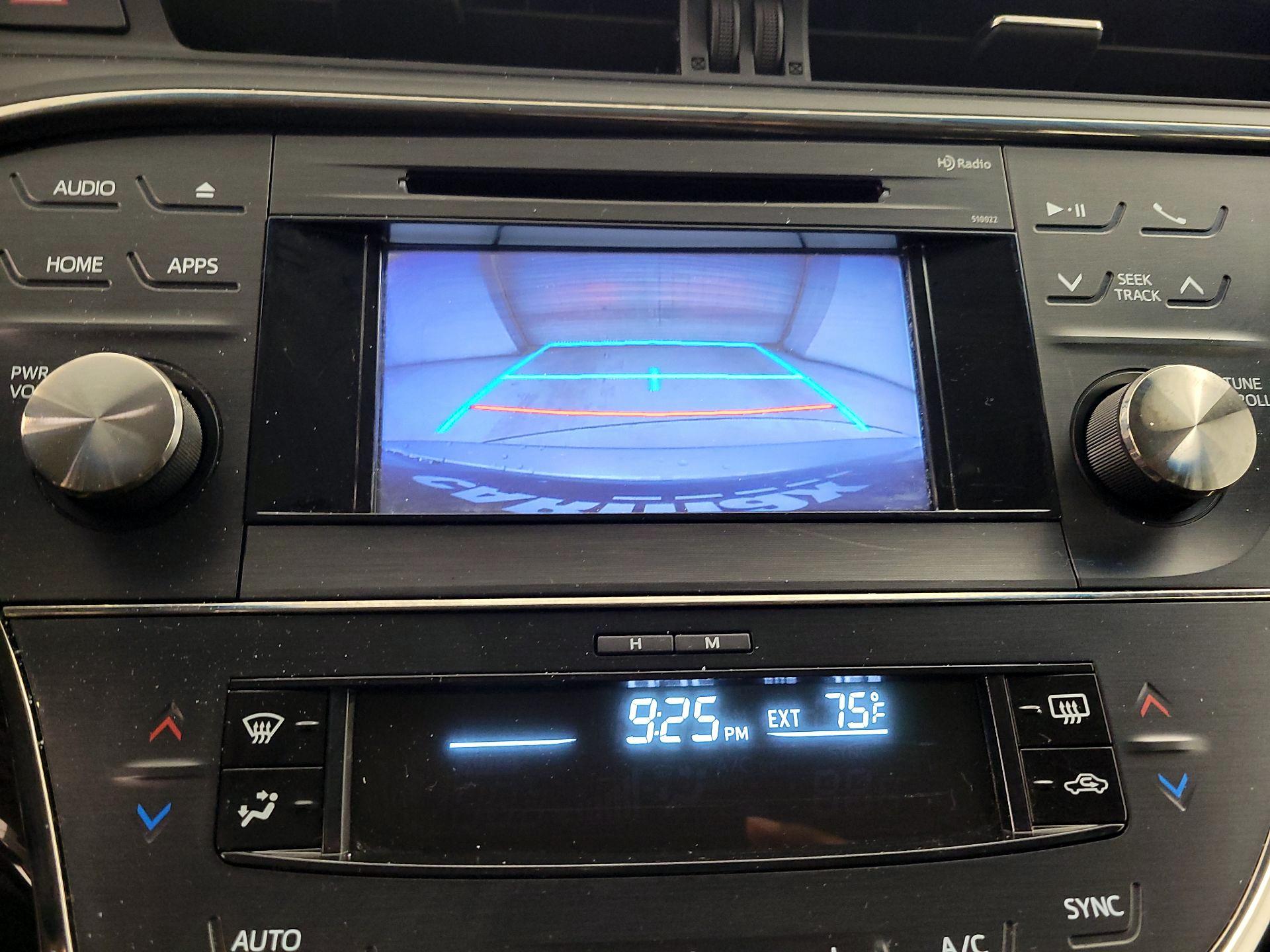 Thumbnail: 2015 Toyota Avalon - 14