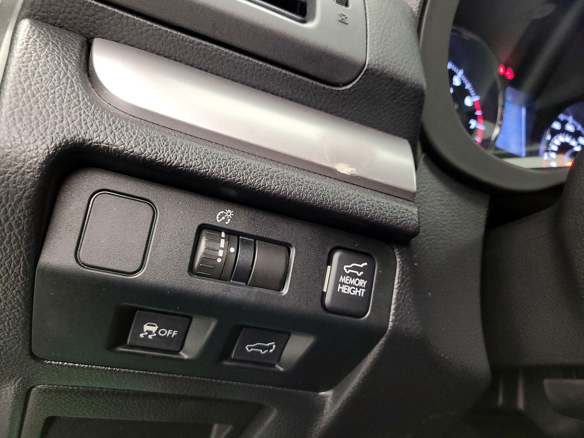 Thumbnail: 2015 Subaru Forester - 13