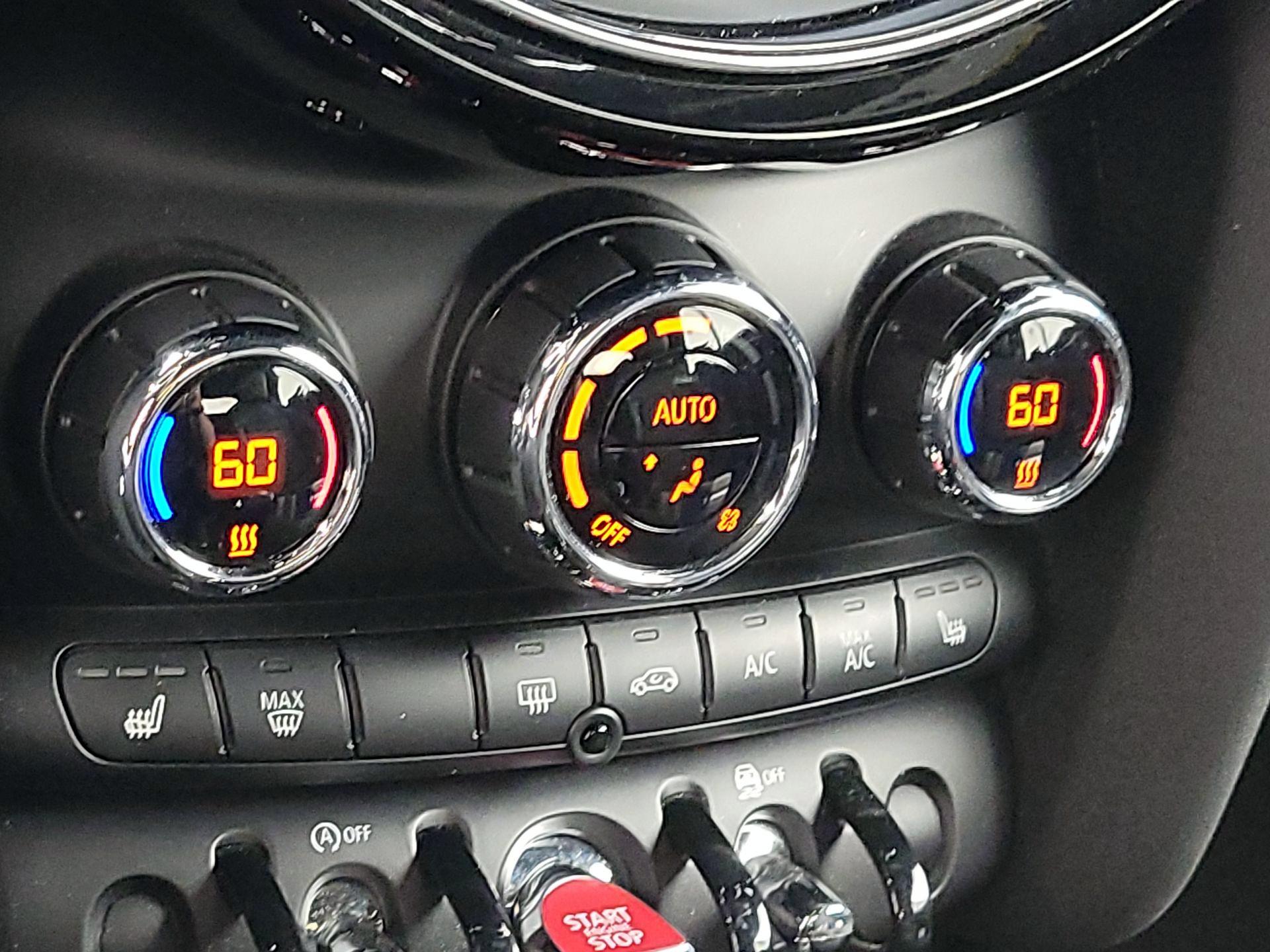 Thumbnail: 2020 MINI Cooper - 17