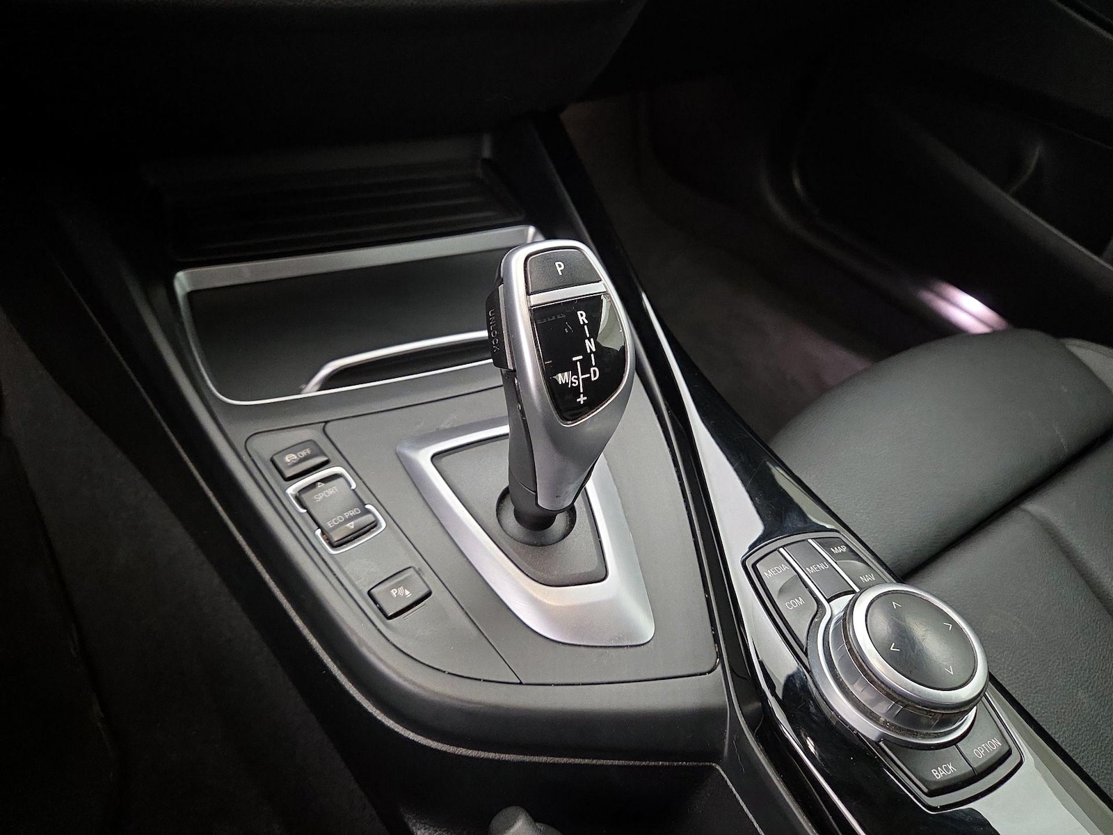 2021 BMW 2 Series 230i - Photo 18