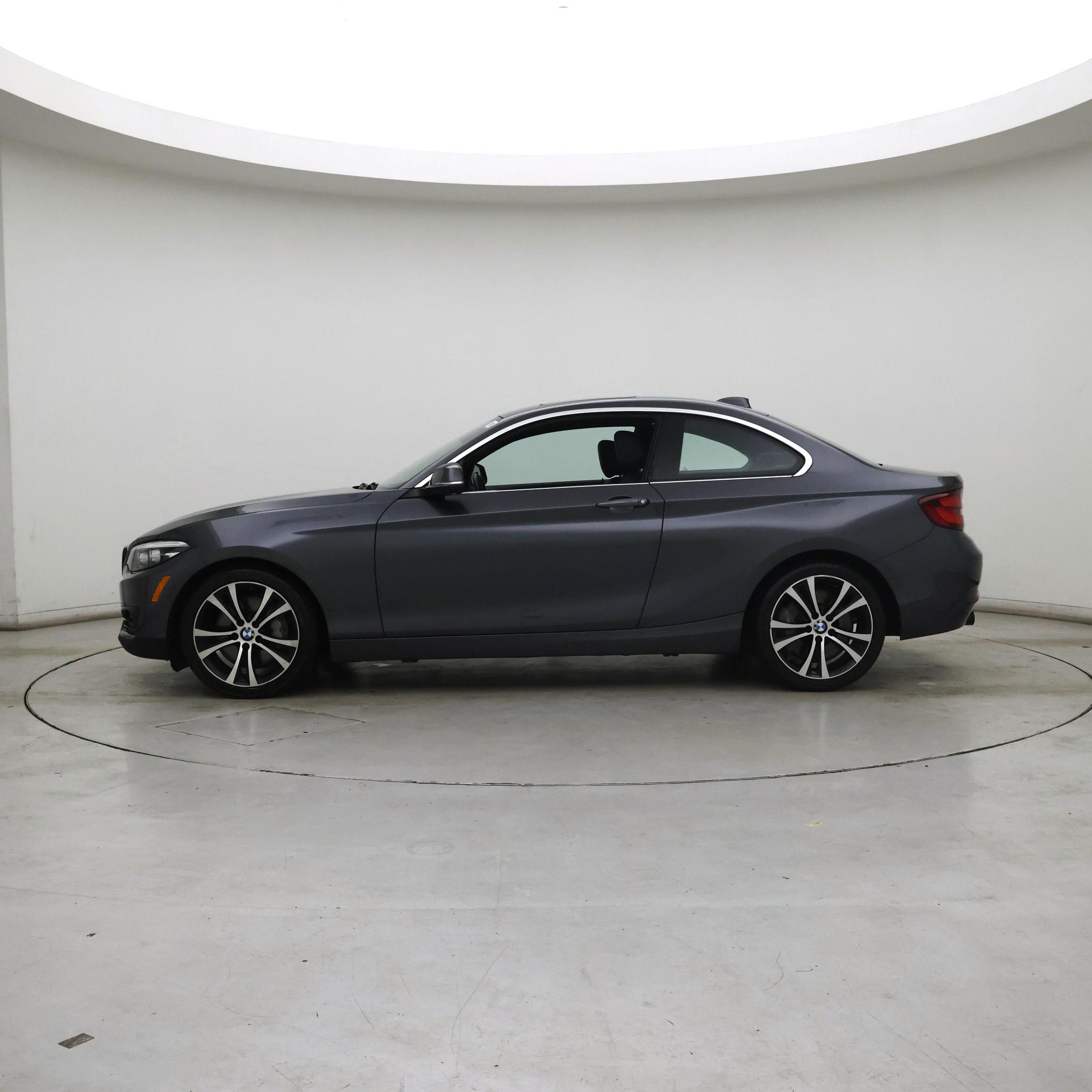 Thumbnail: 2021 BMW 2 Series - 3