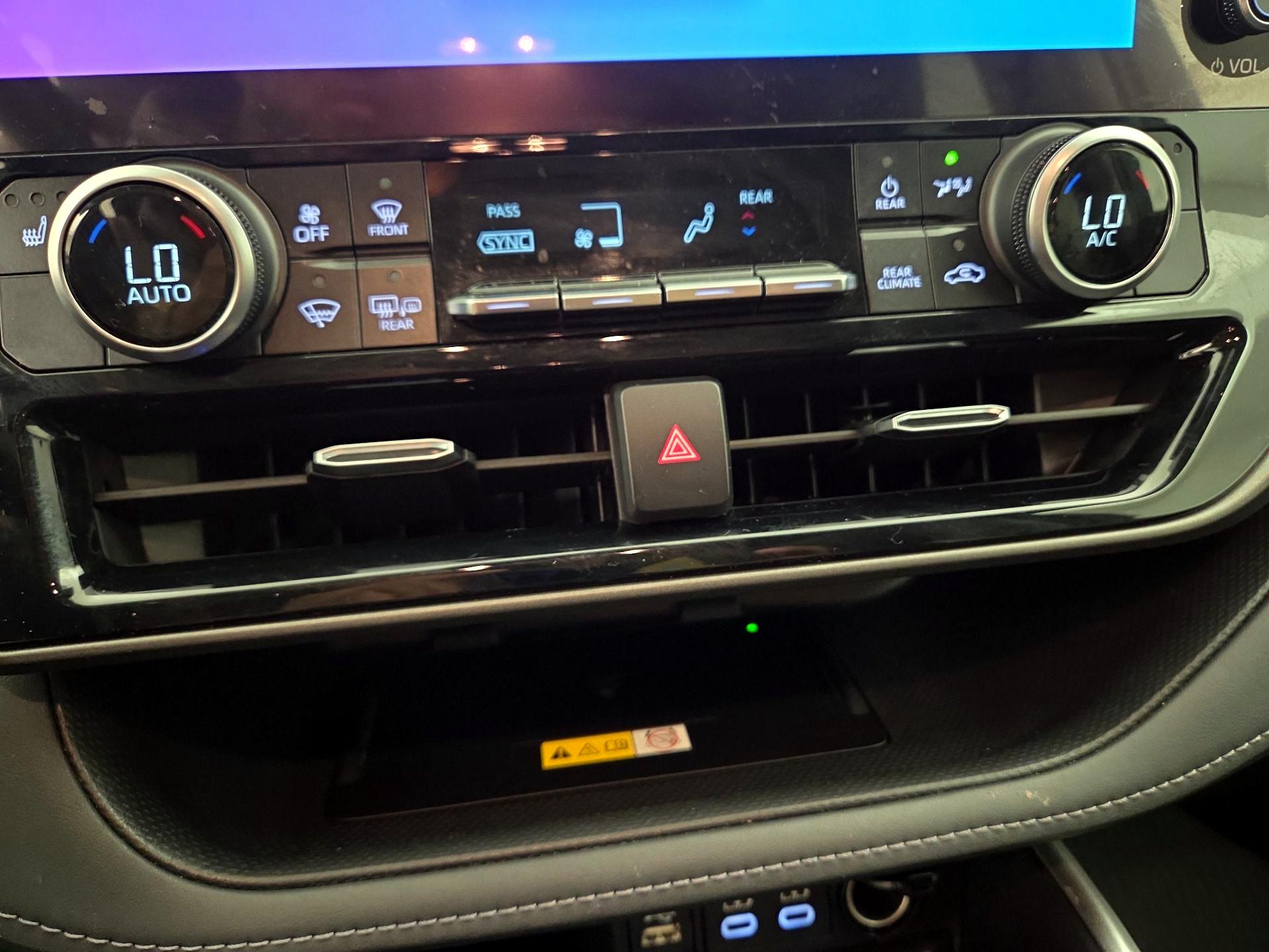 Thumbnail: 2023 Toyota Highlander - 16