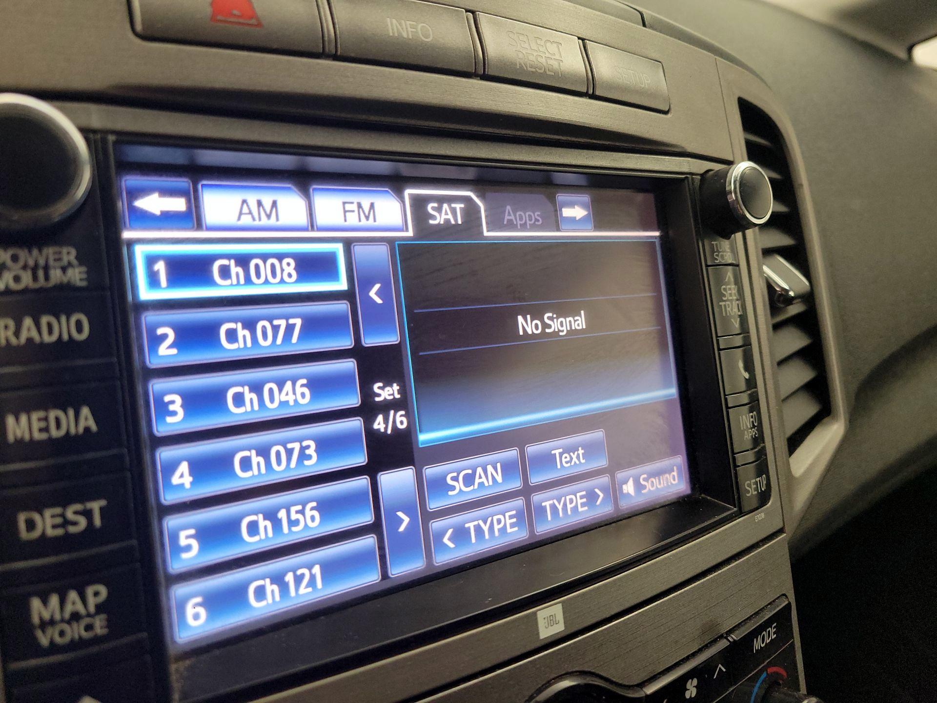 Thumbnail: 2014 Toyota Venza - 16