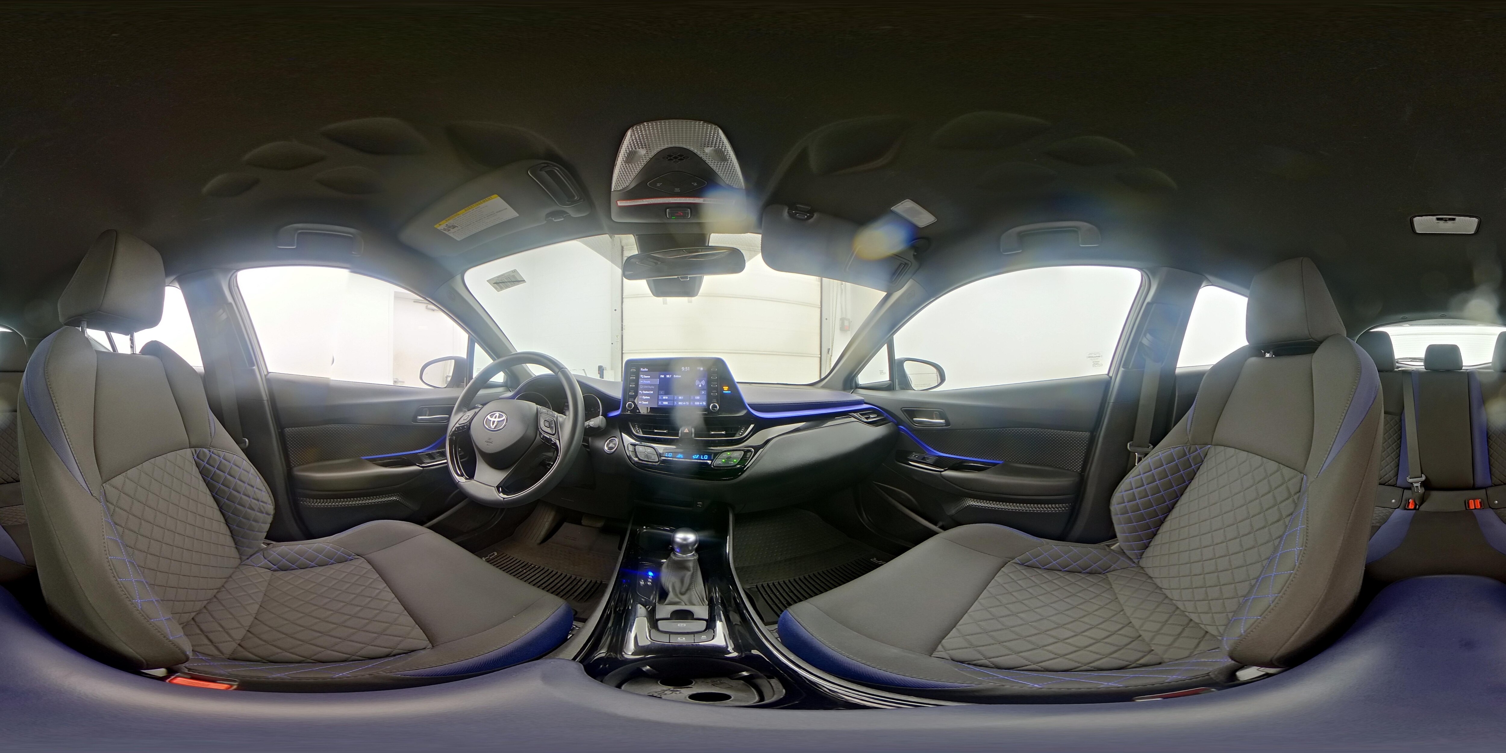2021 Toyota C-HR XLE - Photo 25