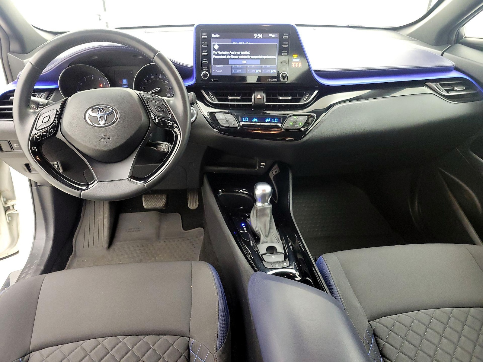 2021 Toyota C-HR XLE - Photo 10